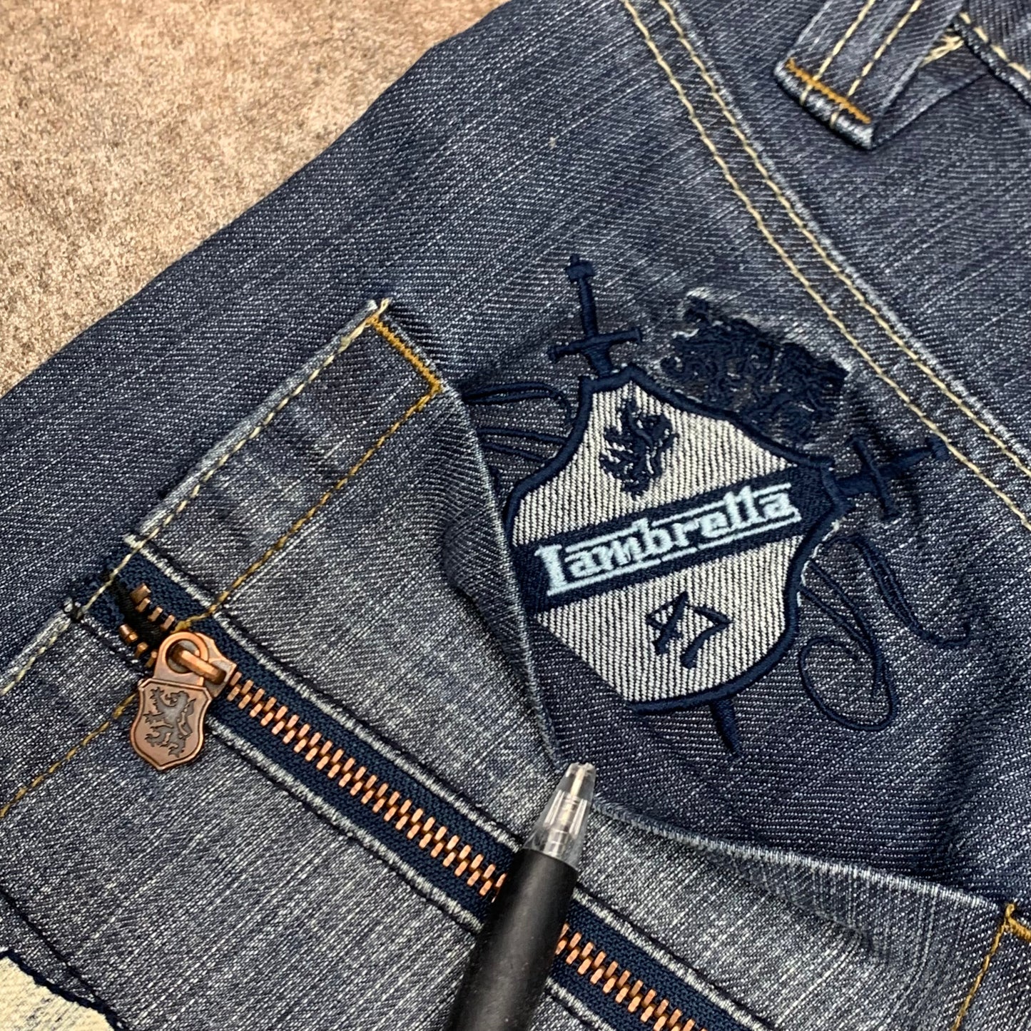Lambretta 90s navy baggy graphic jeans