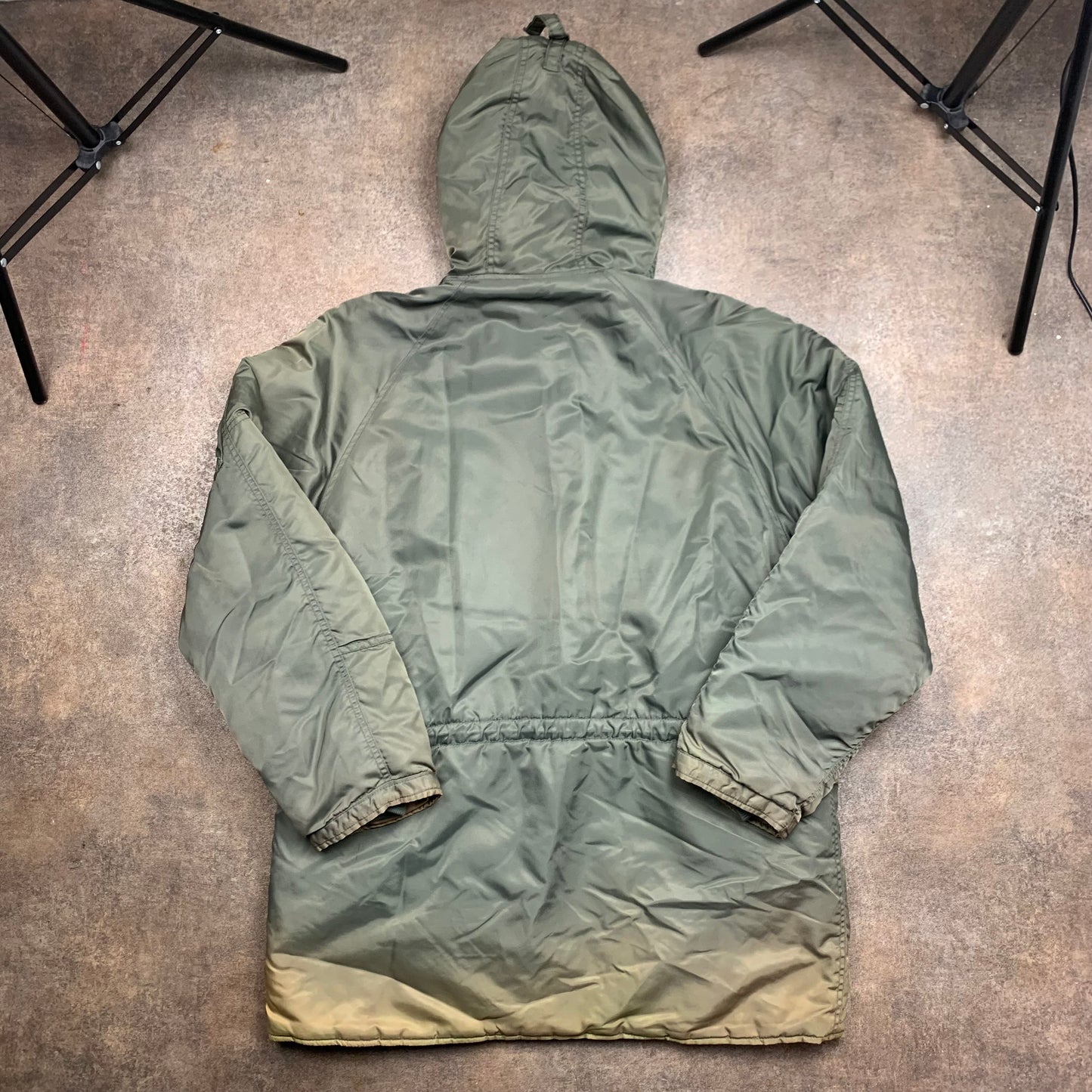 Avirex 90s khaki faded fur hood utilised parka