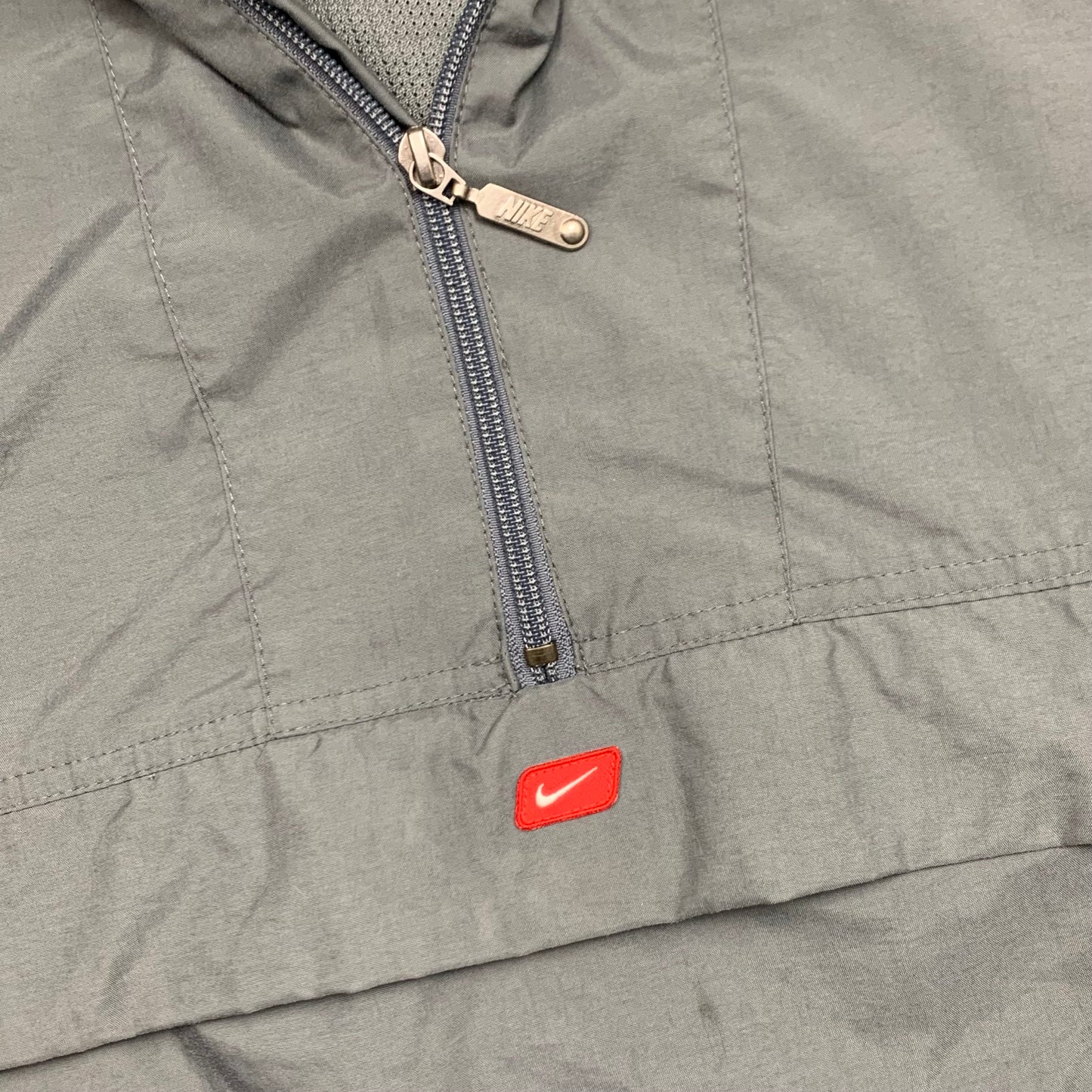 Nike 00s grey white utilised jacket