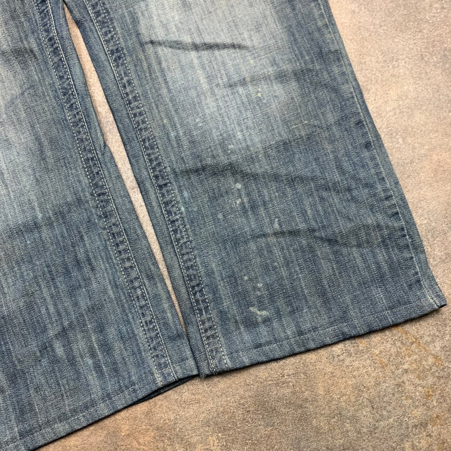 00s baggy grunge graphic jeans