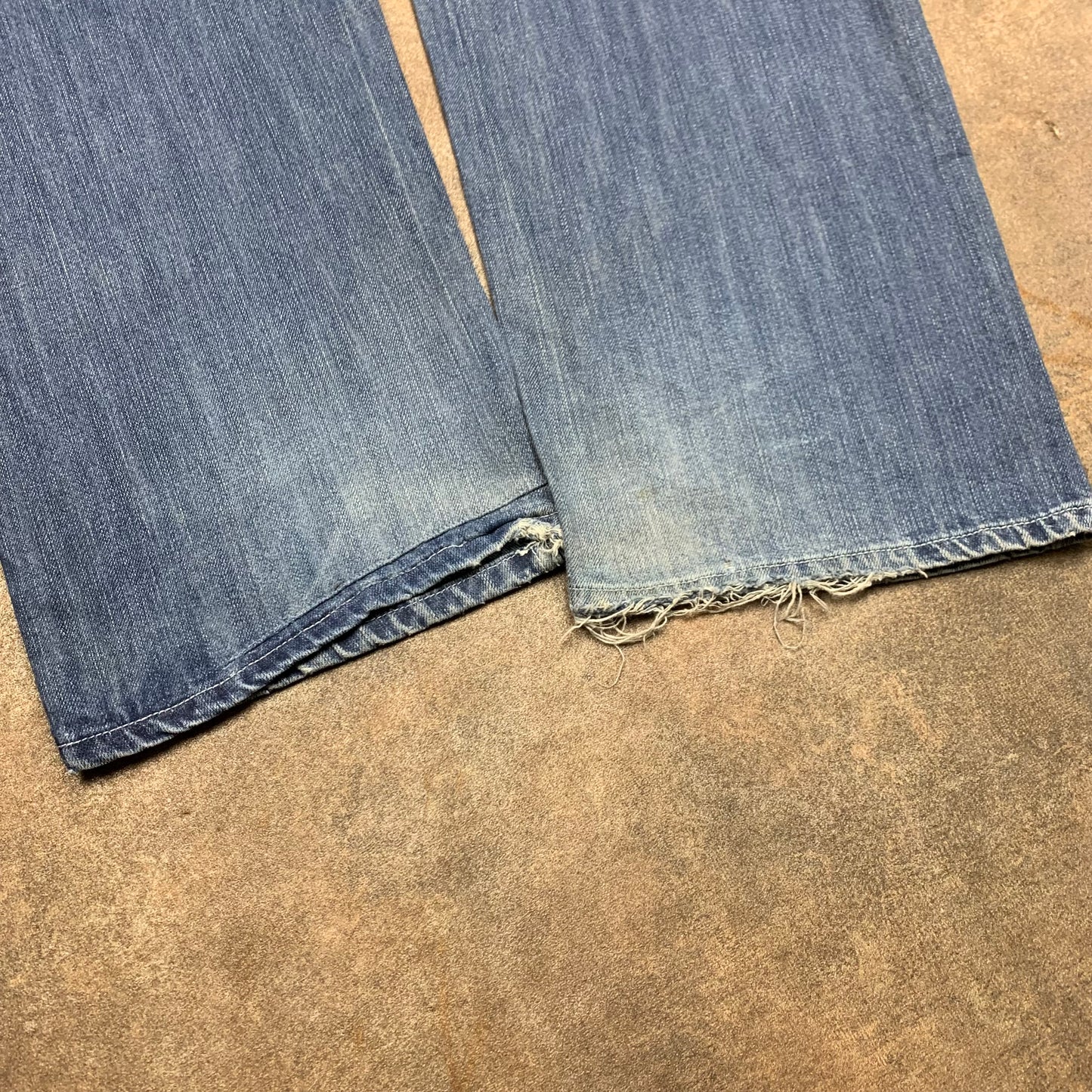Raw Blue 00s blue baggy graphic denim jeans