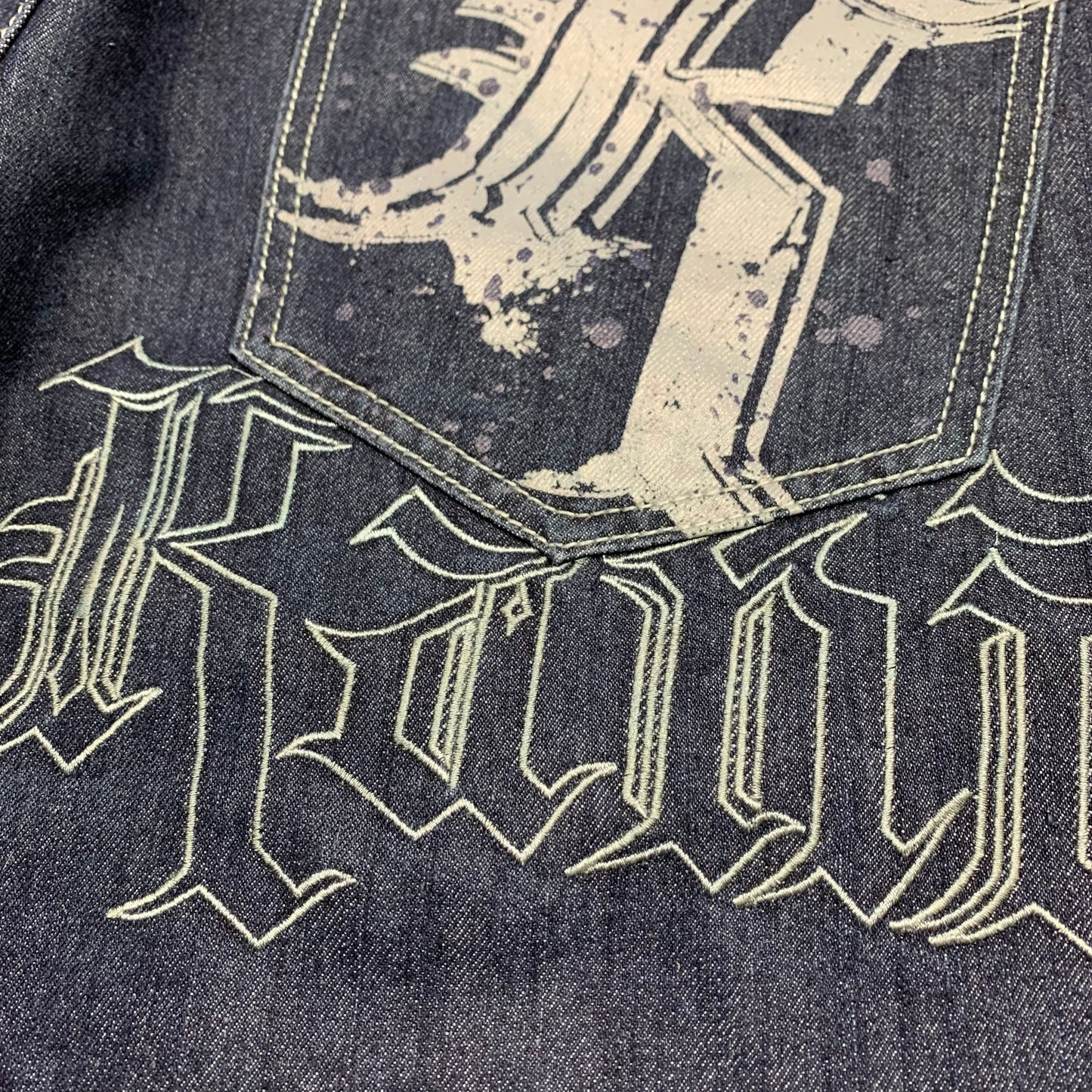 Karl Kani 00s baggy graphic jorts