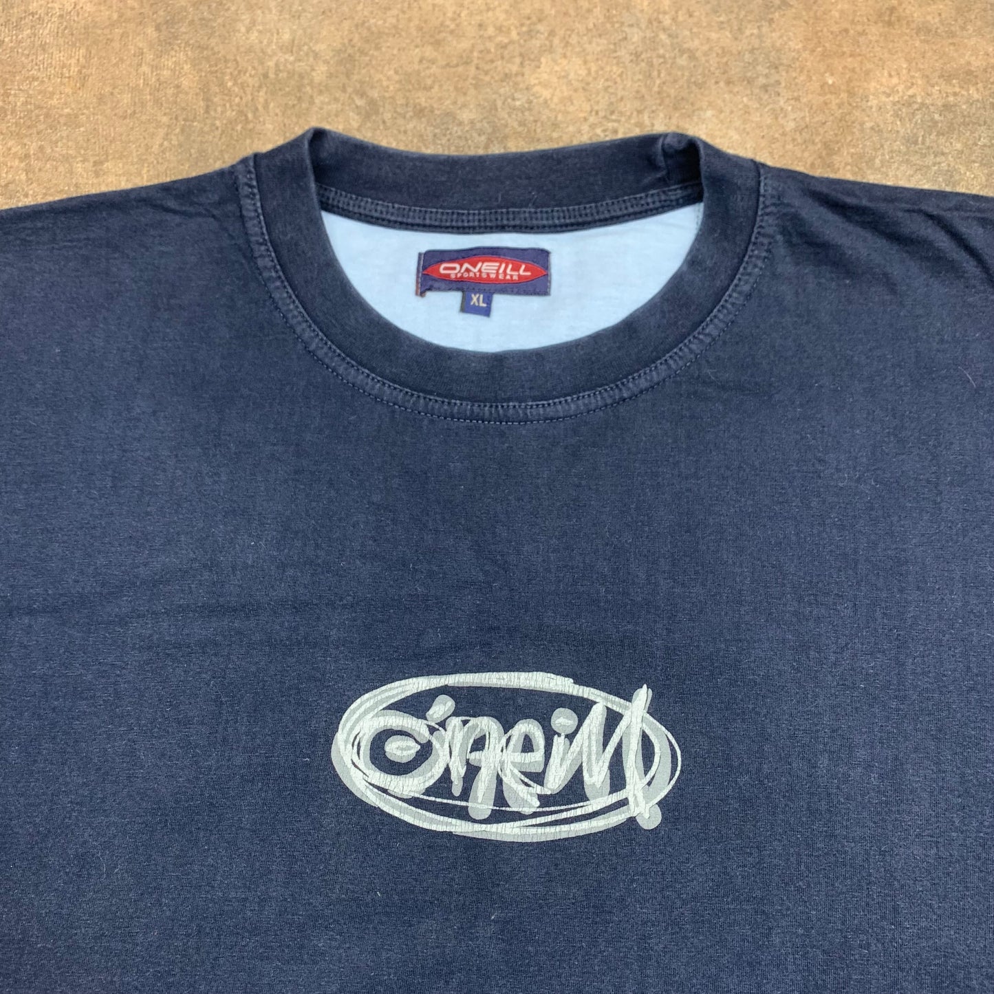 O'Neill 00s navy graphic boxy tee