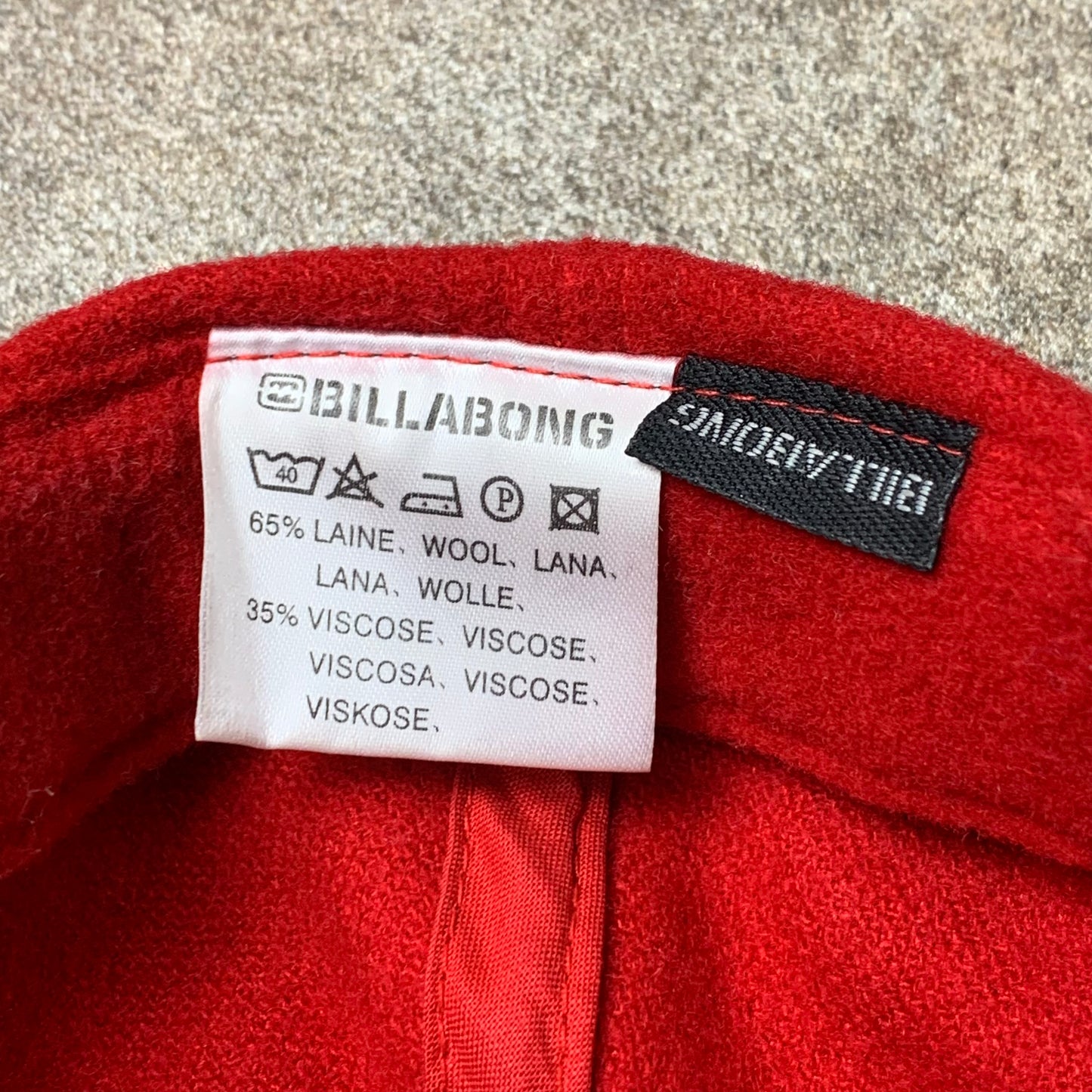 Billabong 00s red wool cap