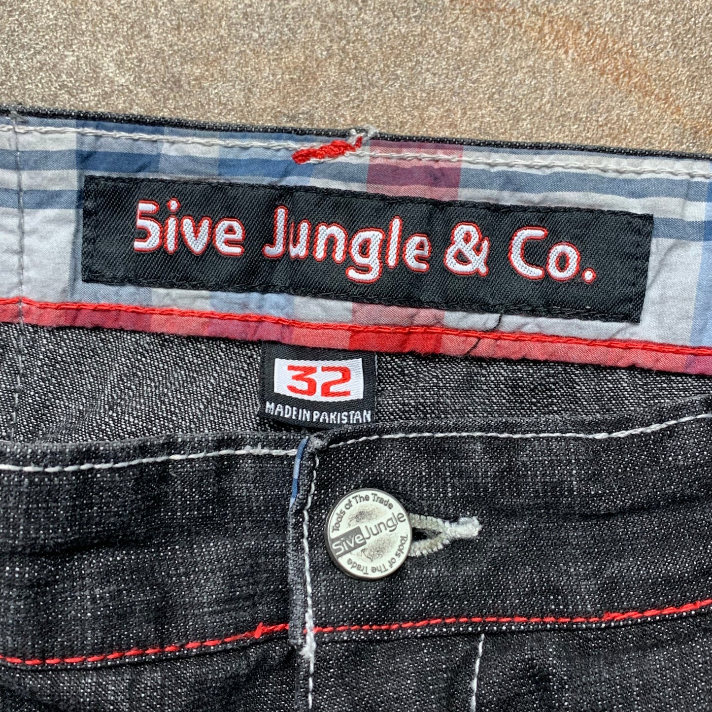 5ive Jungle and Co. baggy embroidered graphic jeans