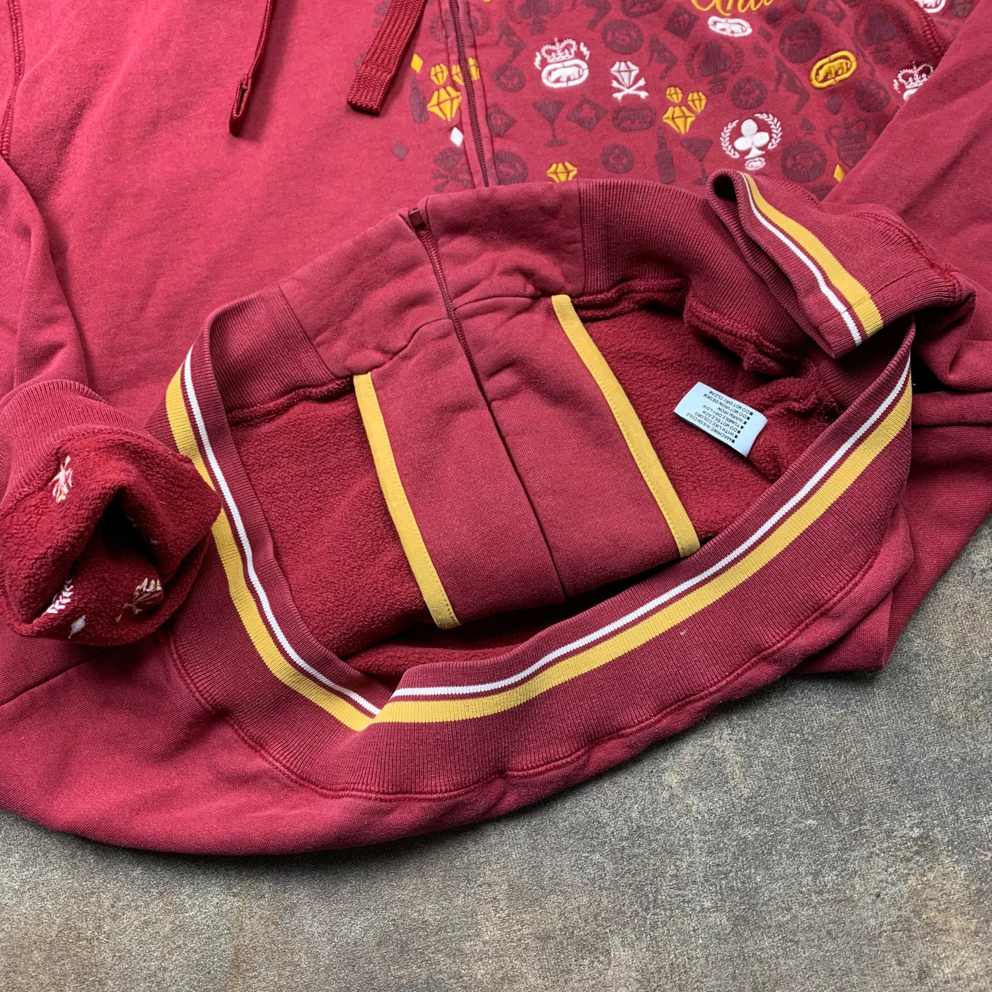 Ecko Unltd. 00s embroidered graphic hoodie (L)