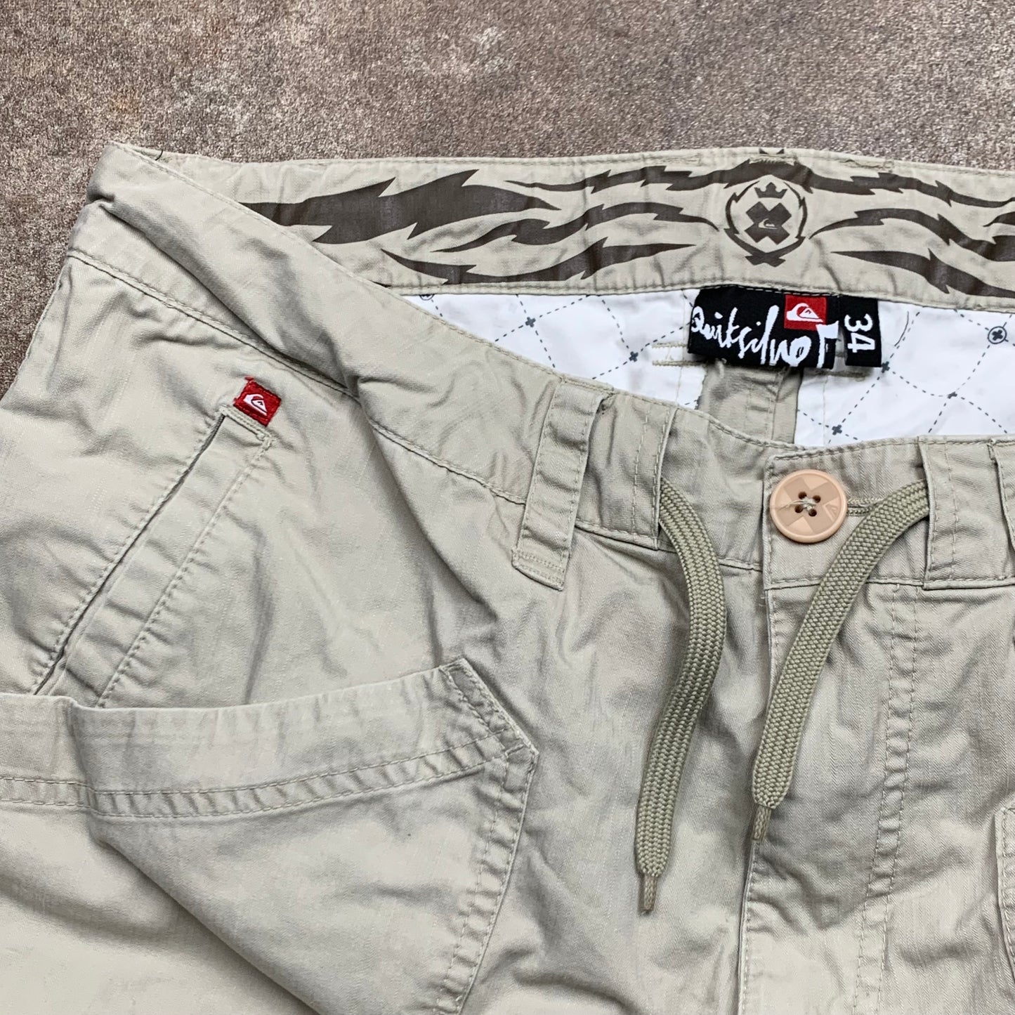 Quiksilver 00s baggy cream graphic jeans