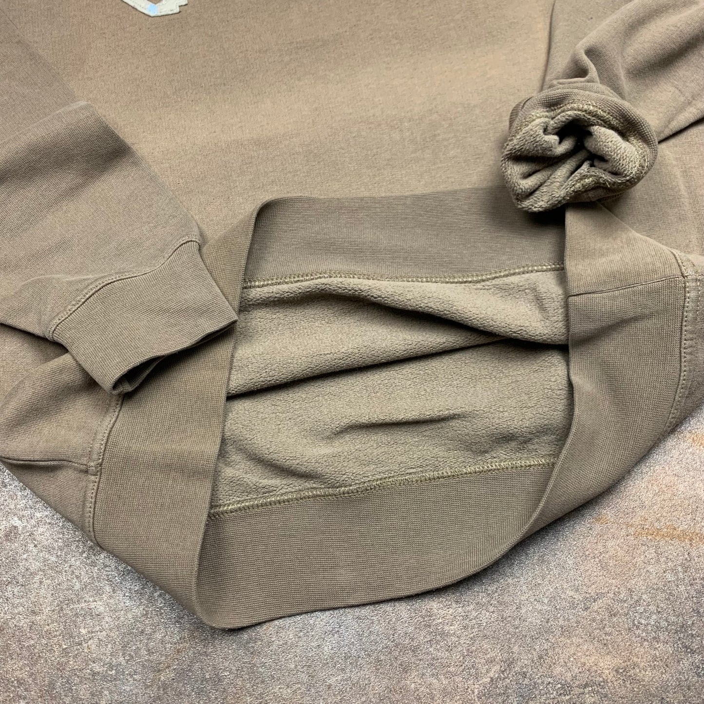 Quiksilver 00s brown graphic sweatshirt
