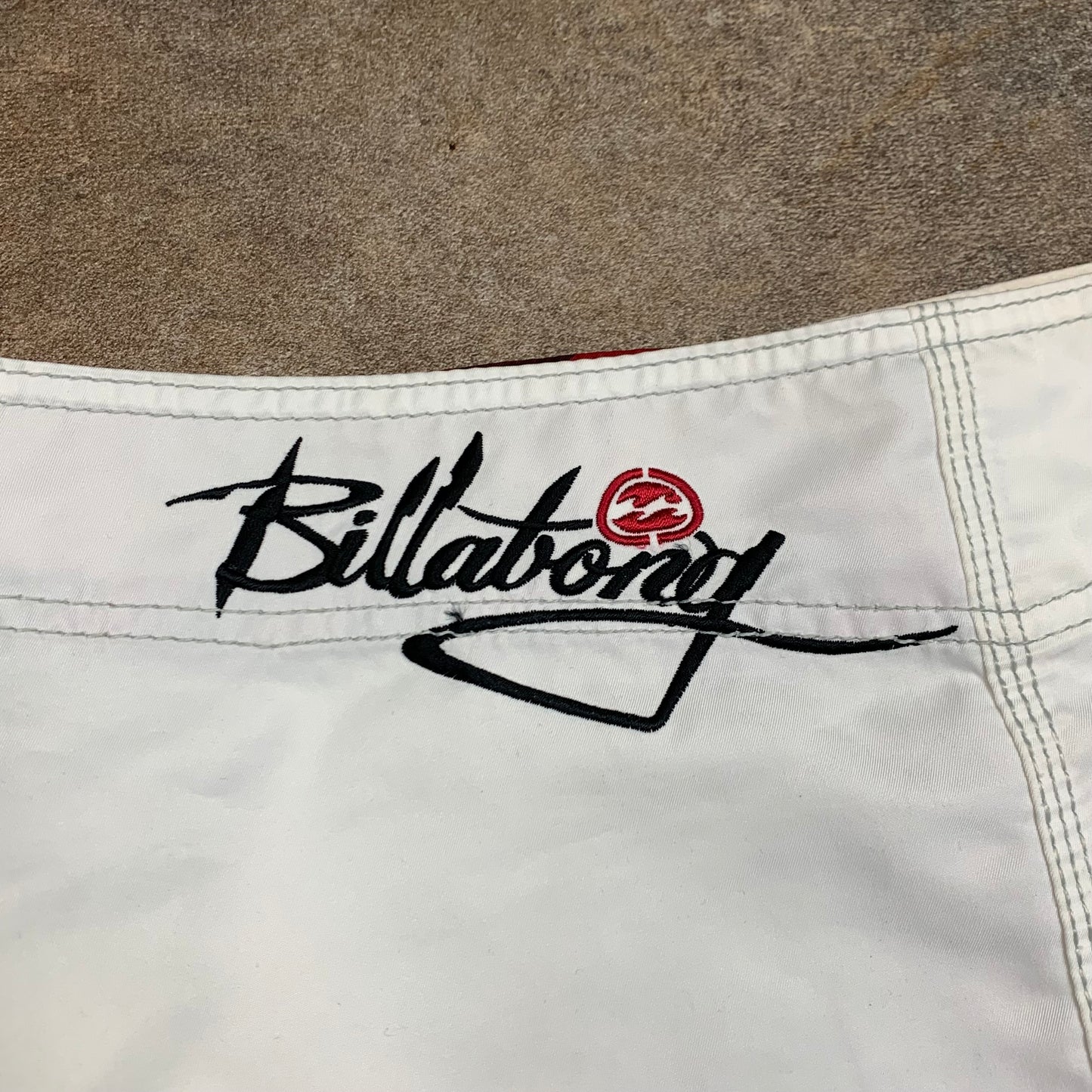 Billabong 00s Andy Iron white red graphic boardshorts