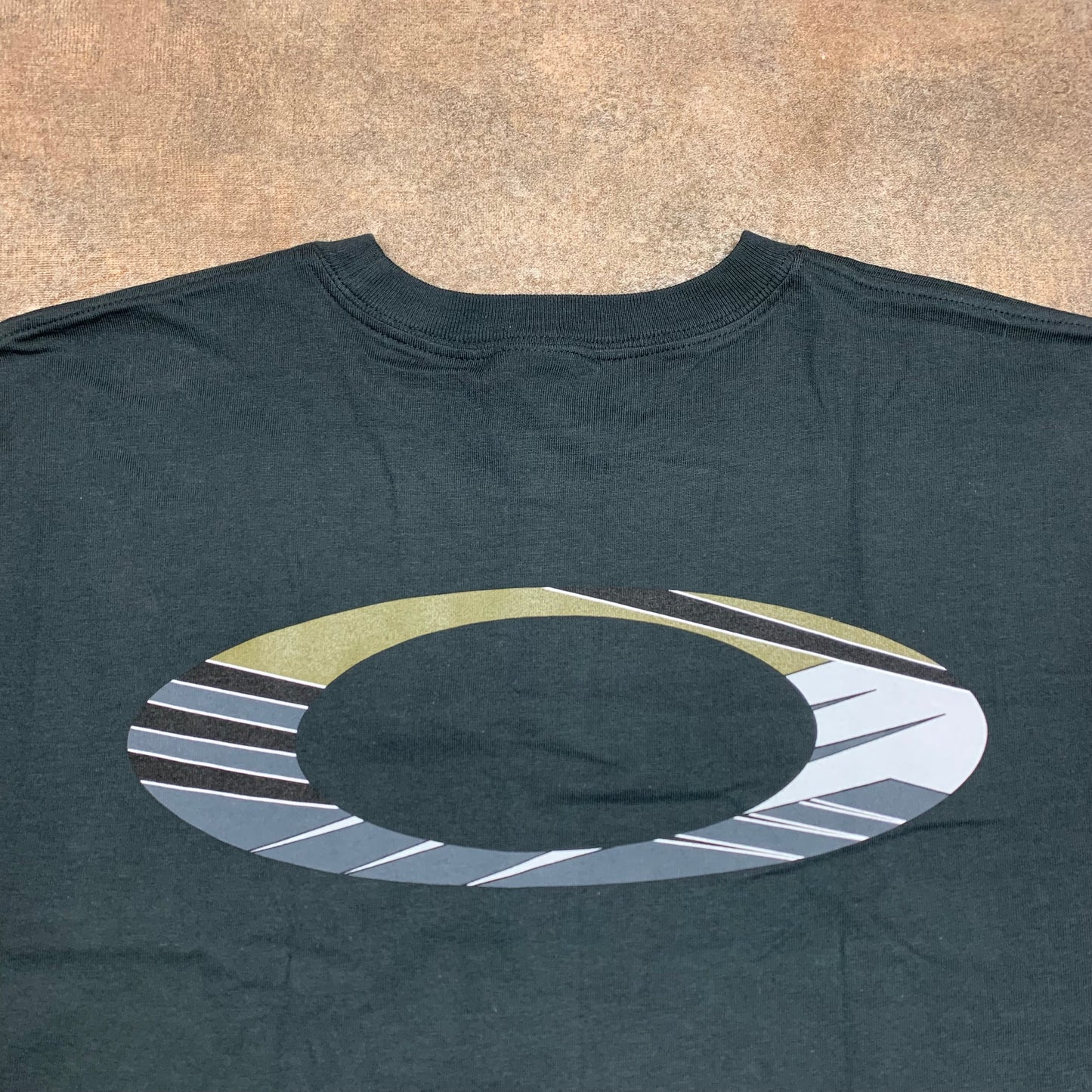 Oakley 00s black graphic deadstock t-shirt
