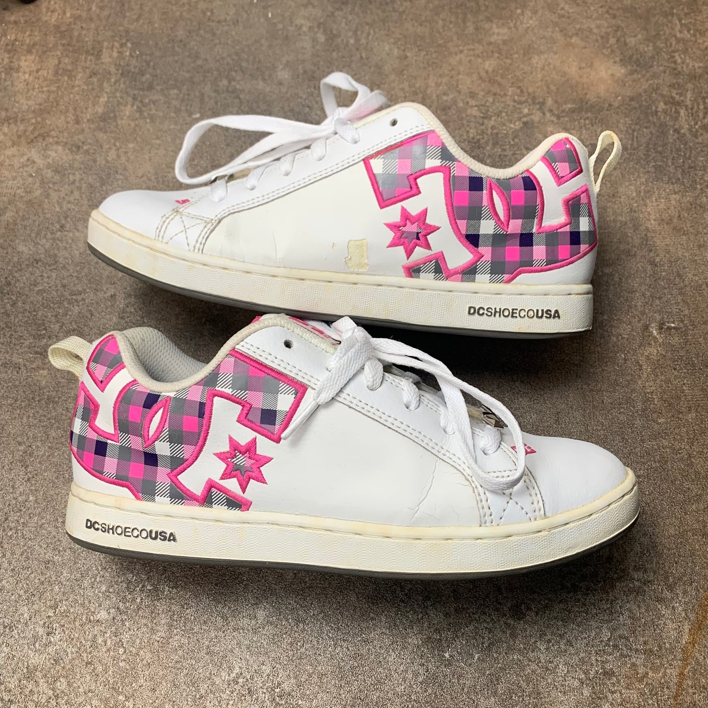 DC Shoes Court Graffik 00s white pink chunky trainers