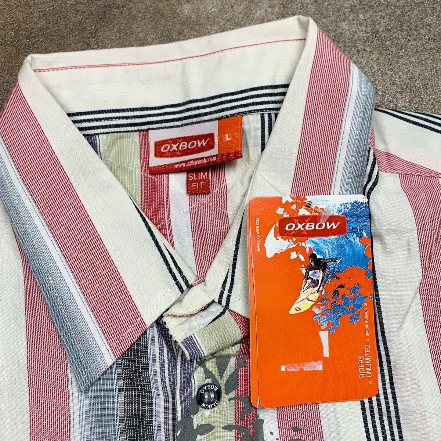 Oxbow 00s deadstock graphic button shirt