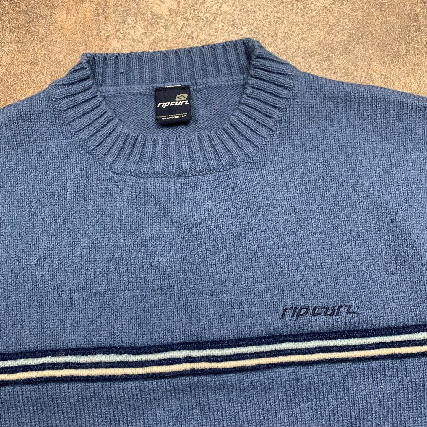 Rip Curl 00s graphic blue knit jumper