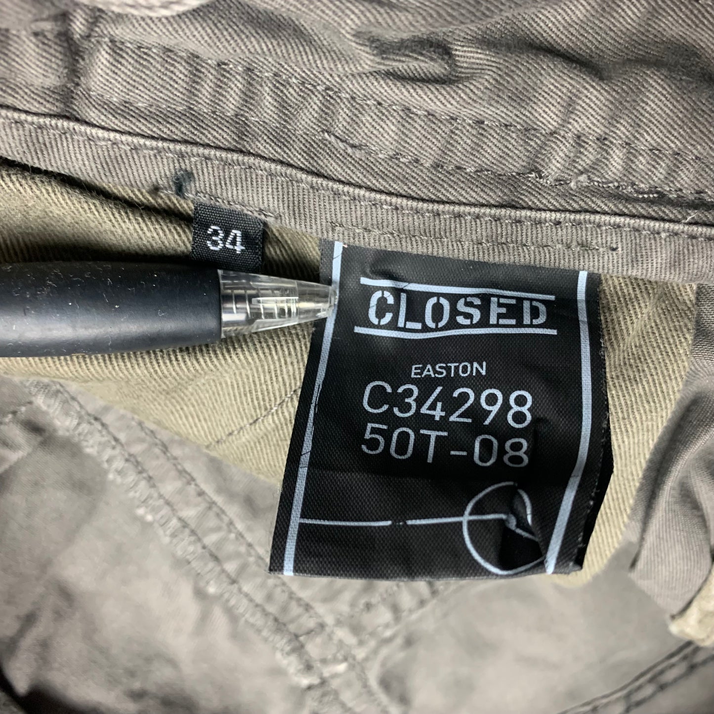 Closed 00s grey panelled combat trousers