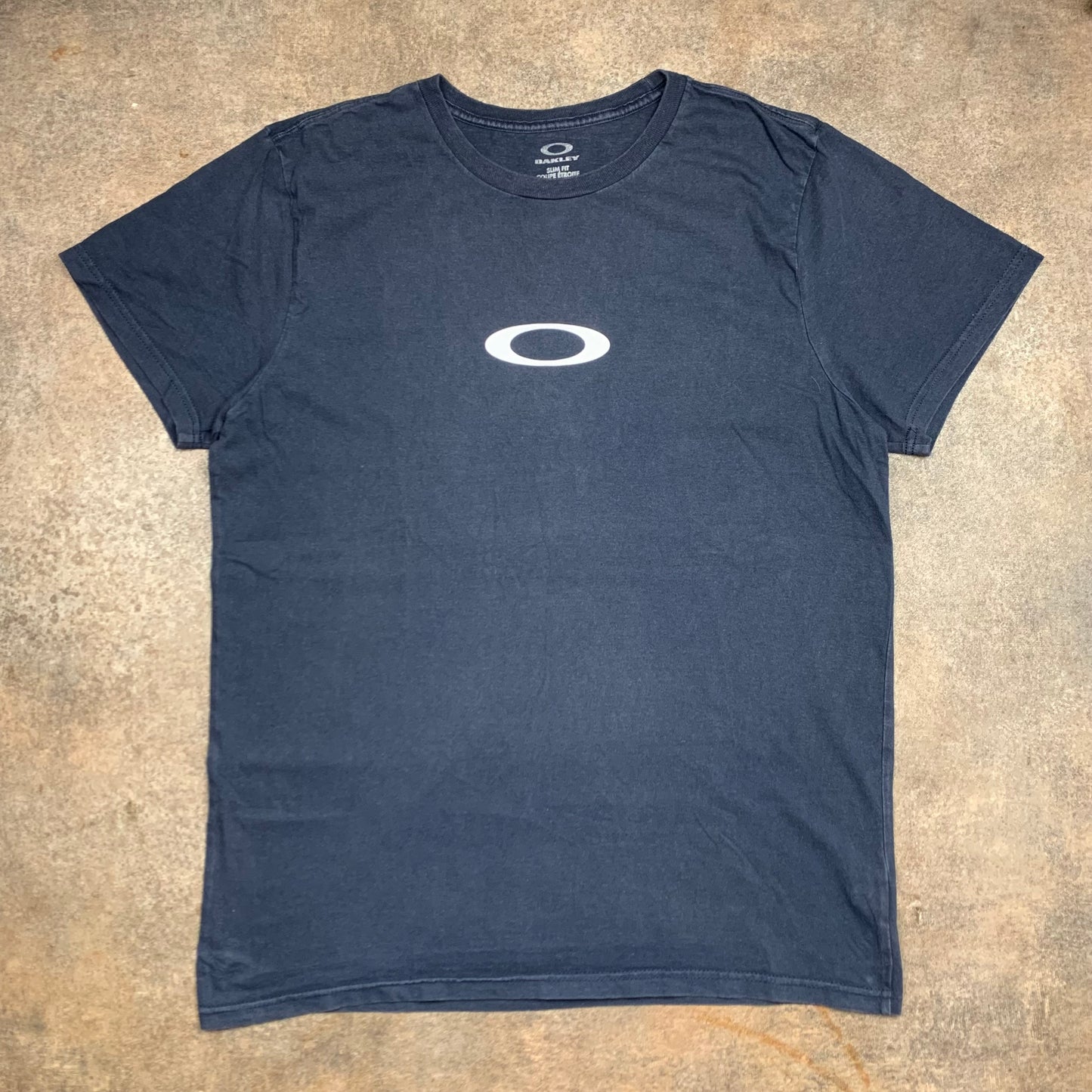 Oakley 00s navy logo tee