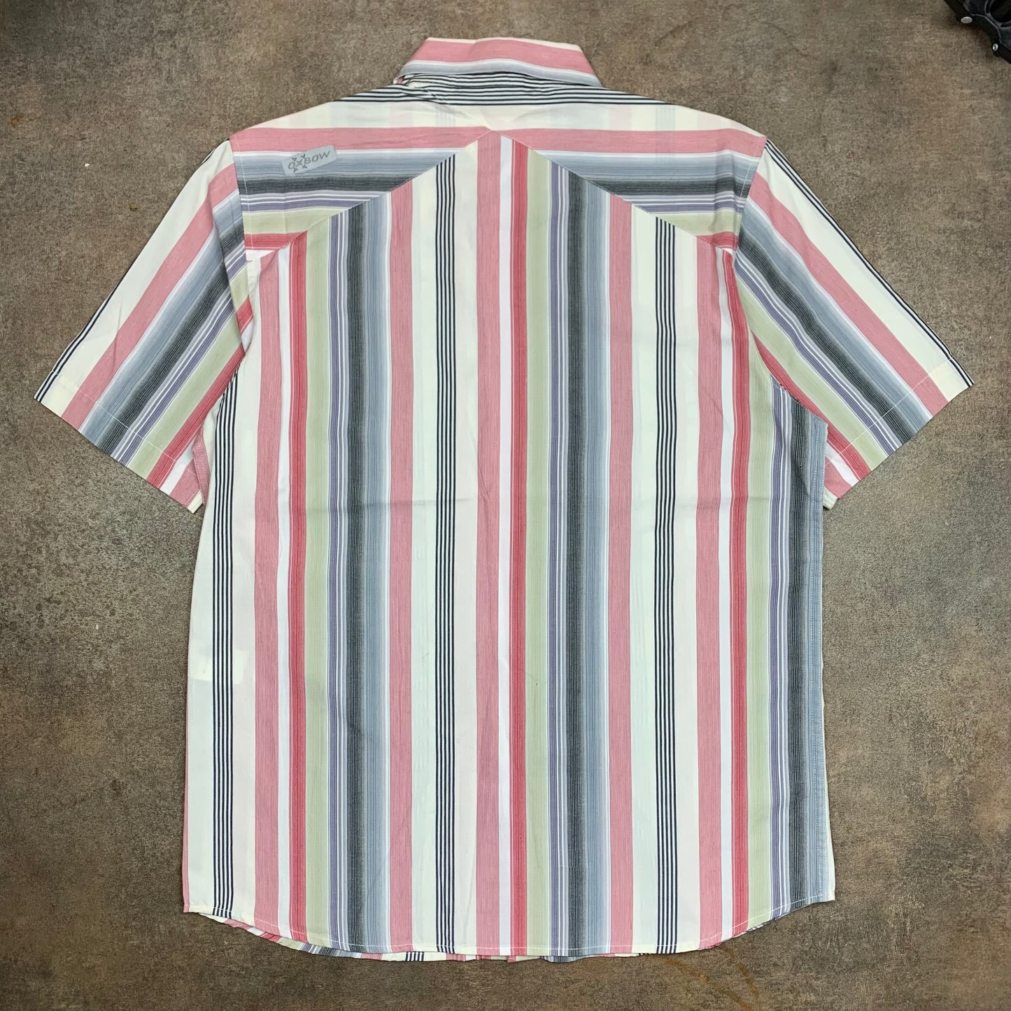 Oxbow 00s deadstock graphic button shirt