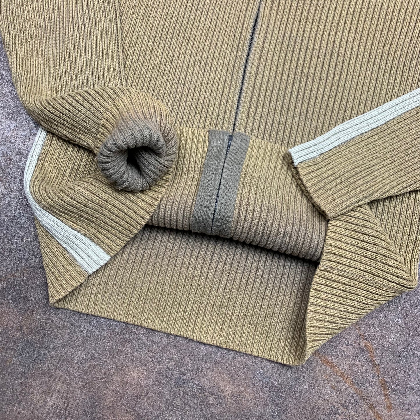 Quiksilver 90s knit beige faded zip cardigan