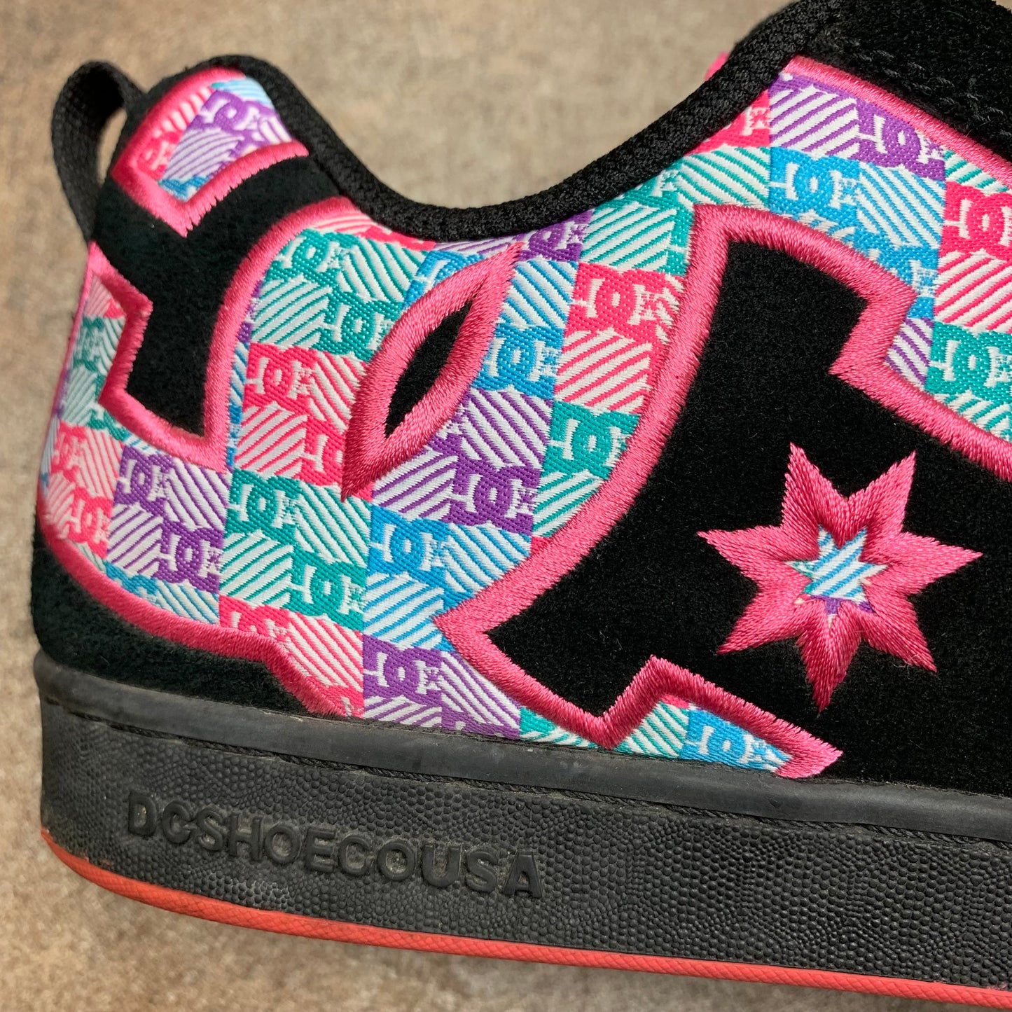 DC Shoes 00s Court Graffik grunge trainers