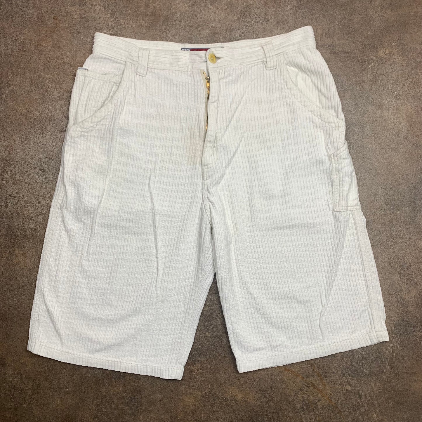 Billabong 00s white corduroy carpenter jorts