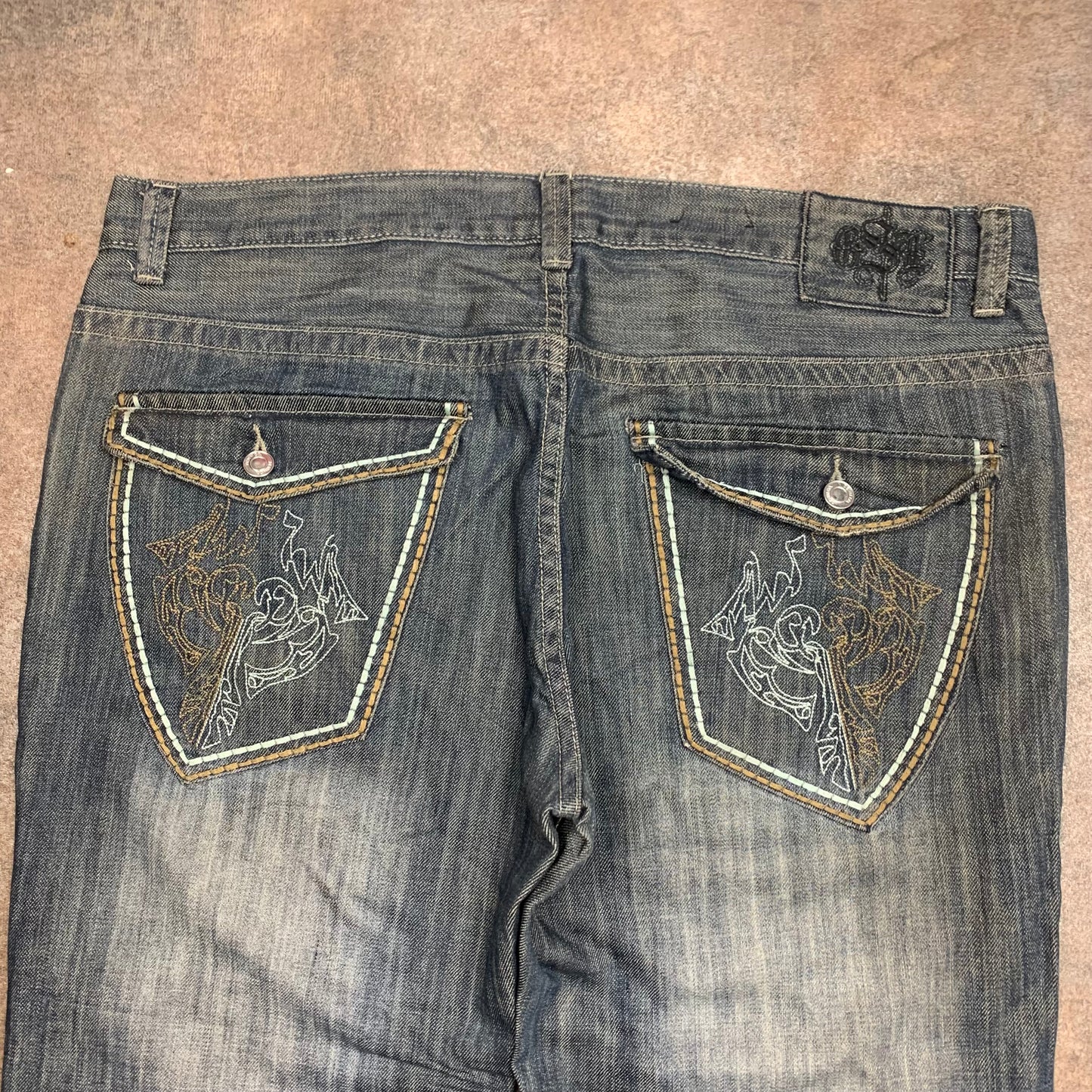 00s baggy grunge graphic jeans