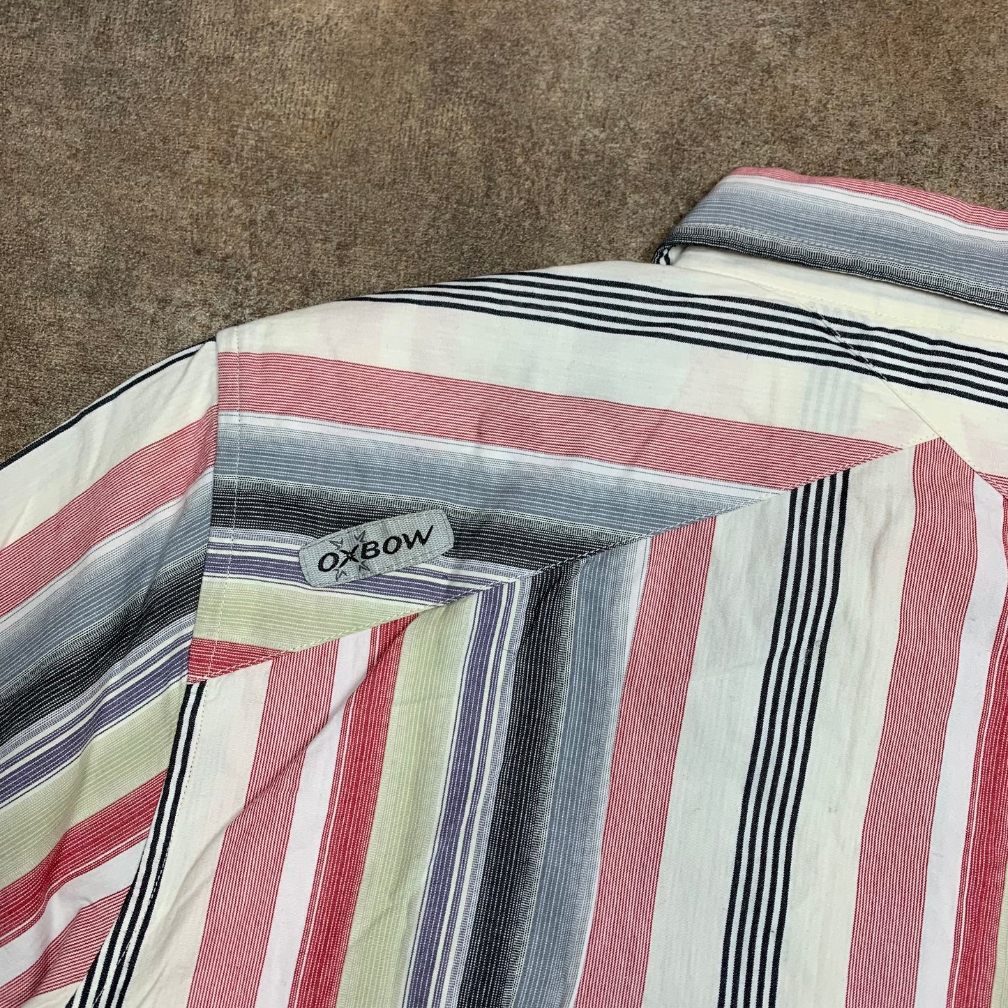 Oxbow 00s deadstock graphic button shirt
