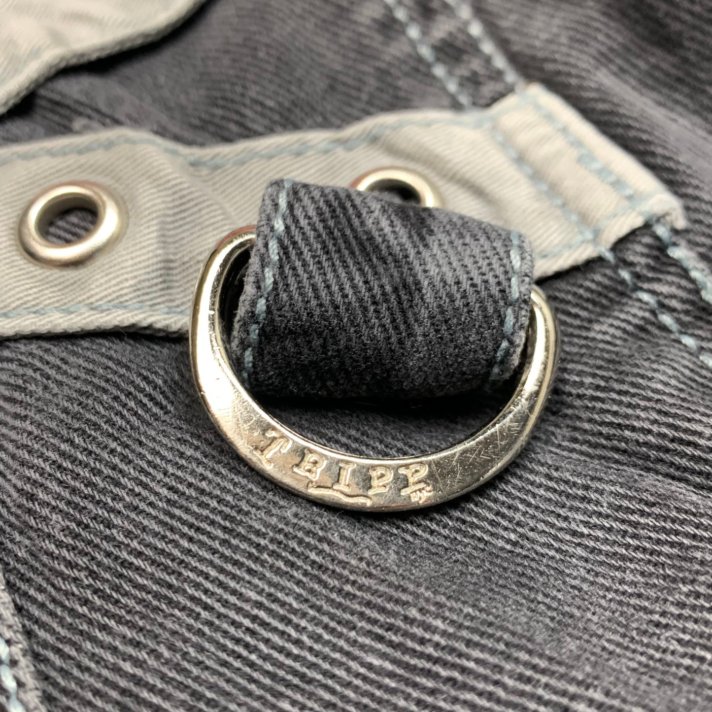 Tripp NYC 00s black baggy grunge cargo jorts