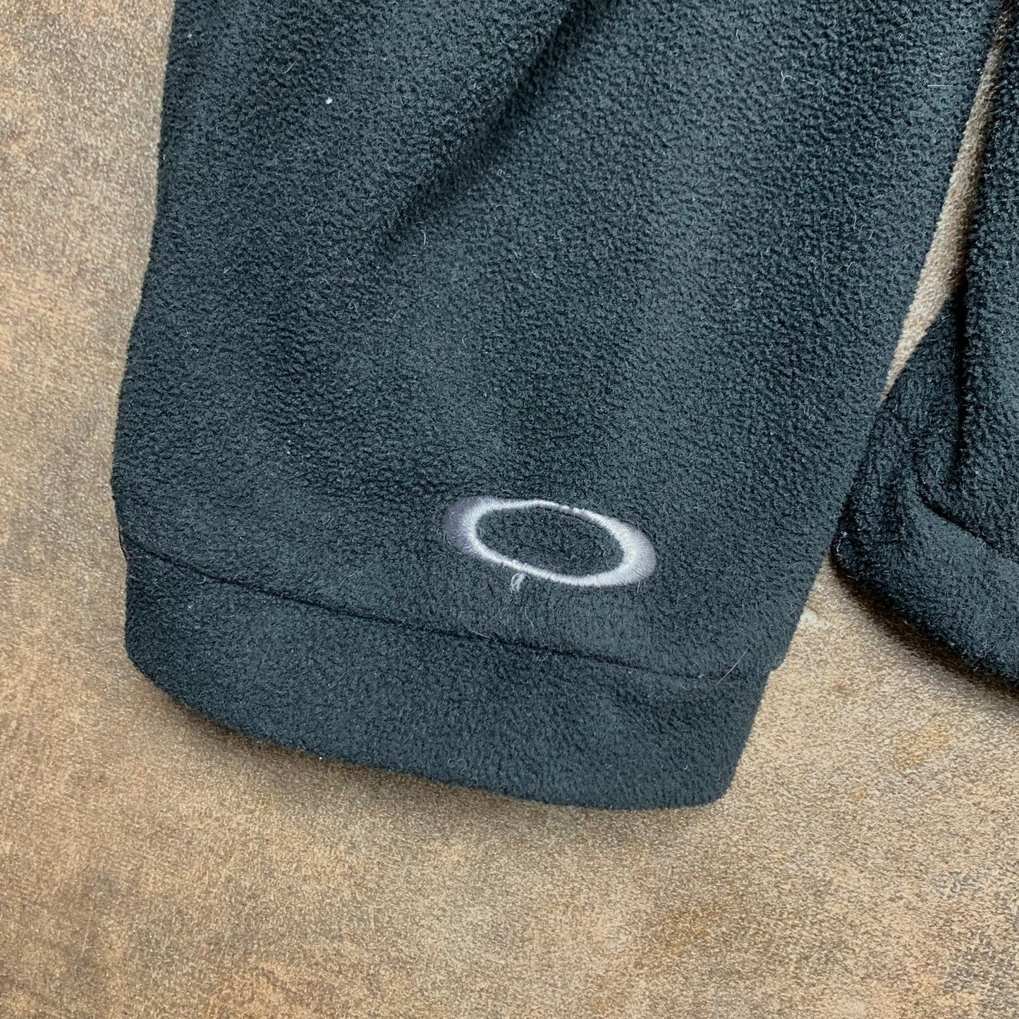 Oakley 00s black quarter zip fleece