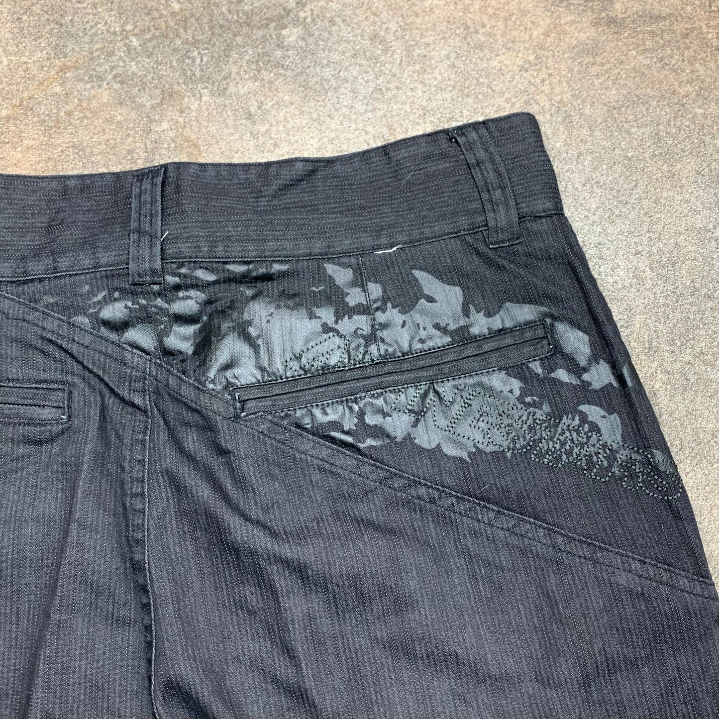 Alpinestars 00s baggy graphic grey jorts