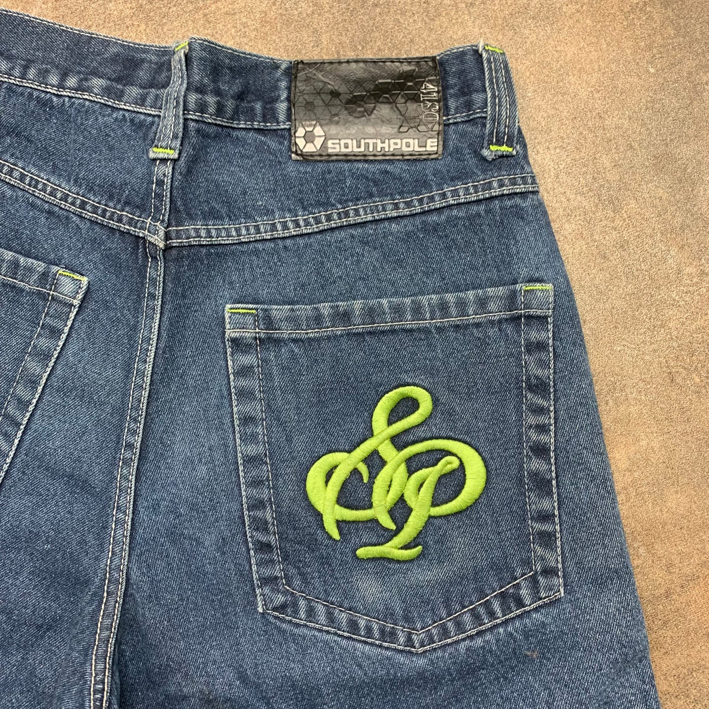 Southpole 00s navy baggy graphic jorts