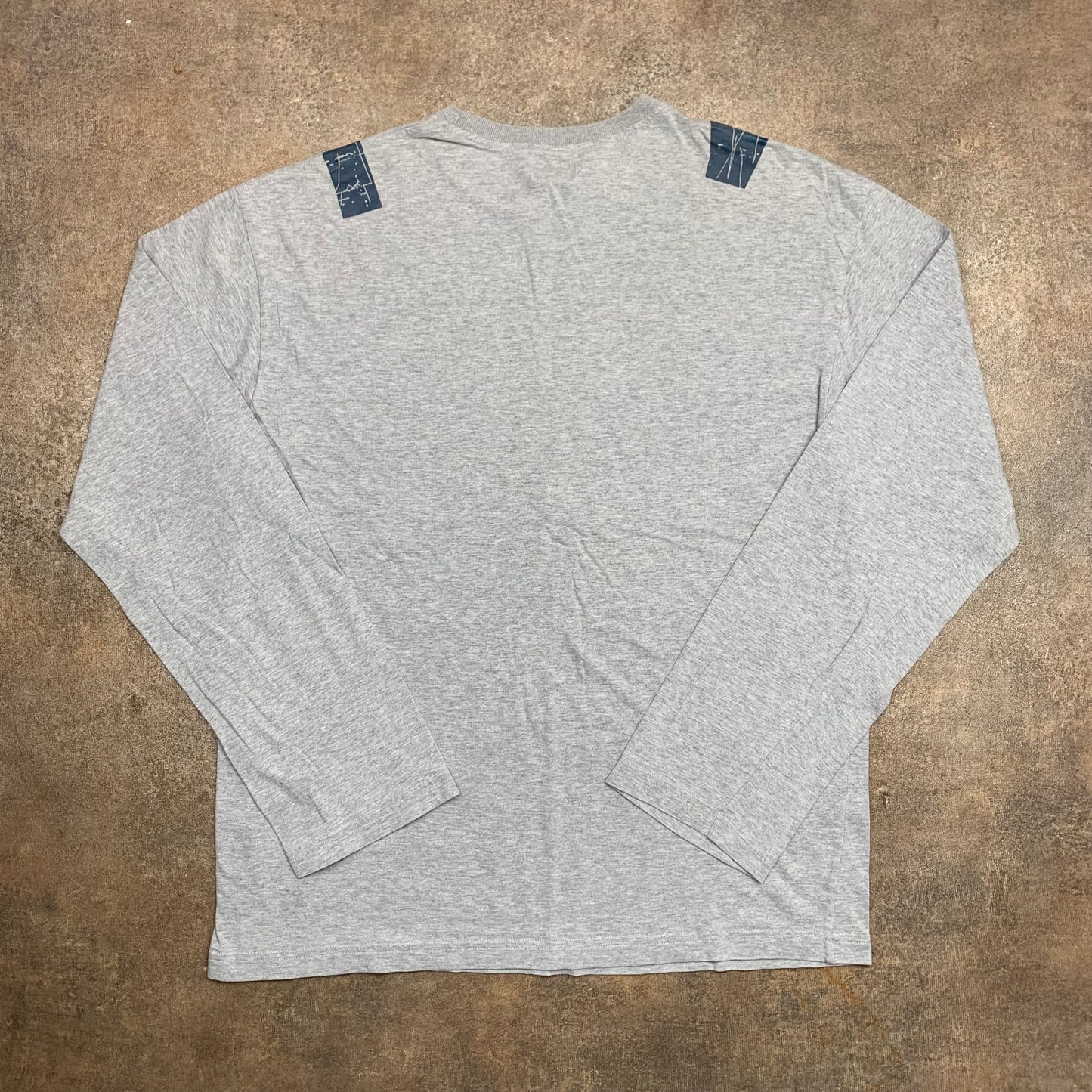 Armani Jeans 00s grey long sleeve tee