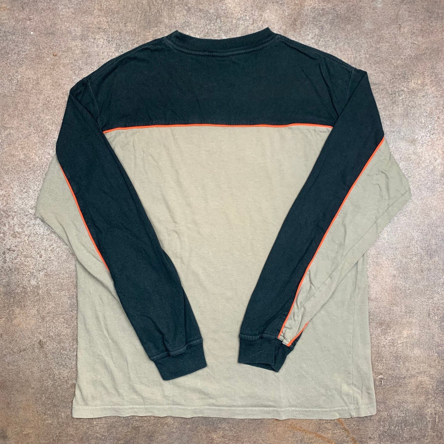 Quiksilver 90s brown black graphic long sleeve tee
