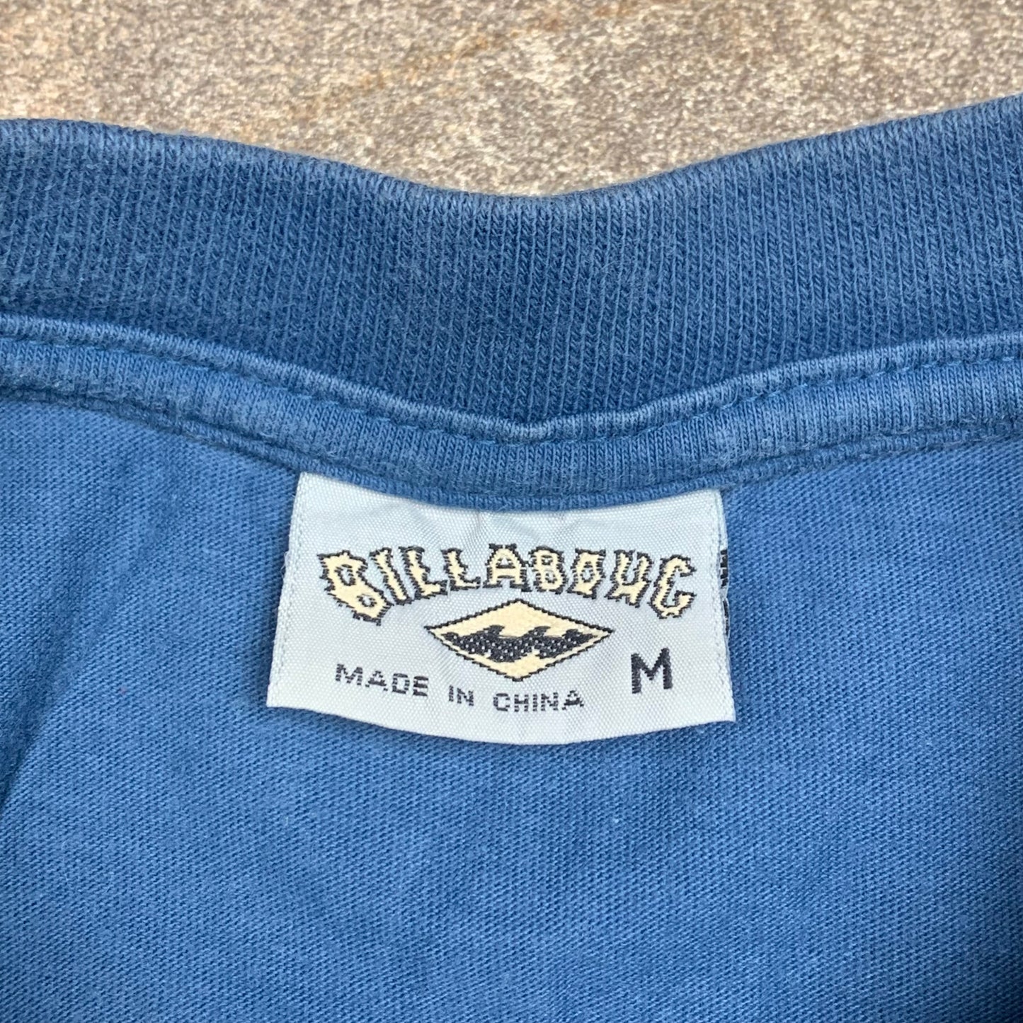 Billabong Australia 90s blue graphic tee