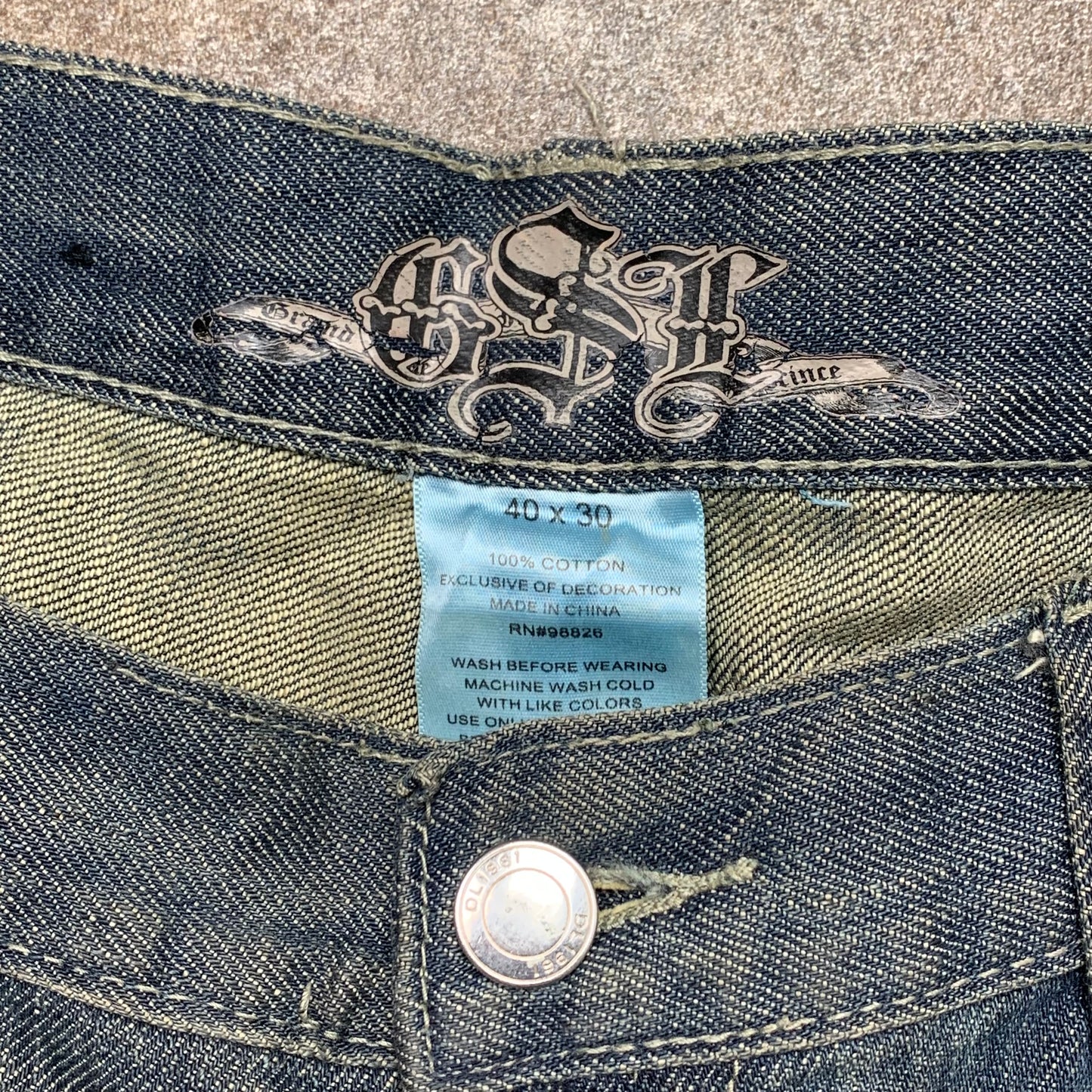 00s baggy grunge graphic jeans
