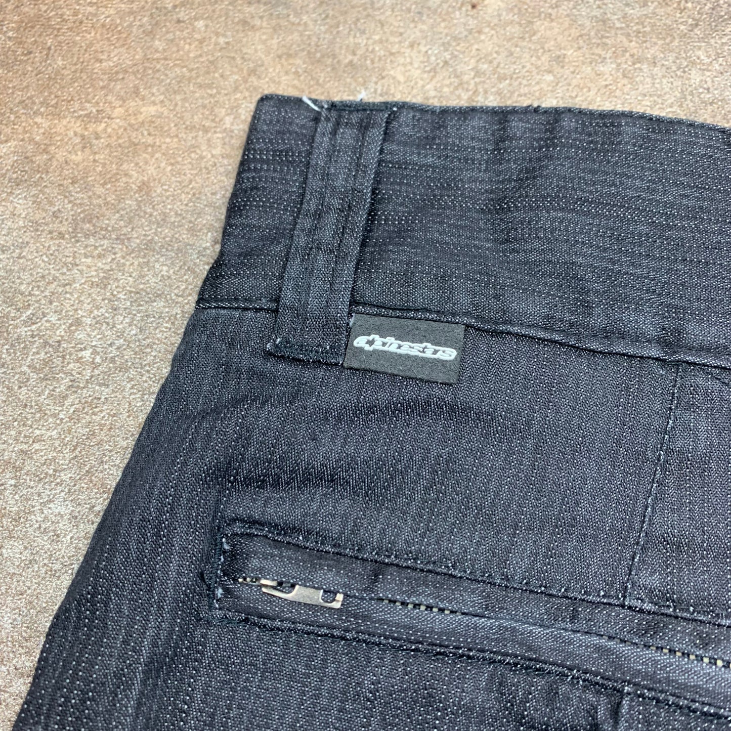 Alpinestars 00s baggy graphic grey jorts