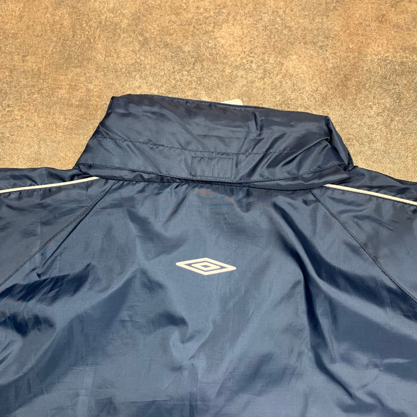 Umbro 00s navy graphic deadstock jacket