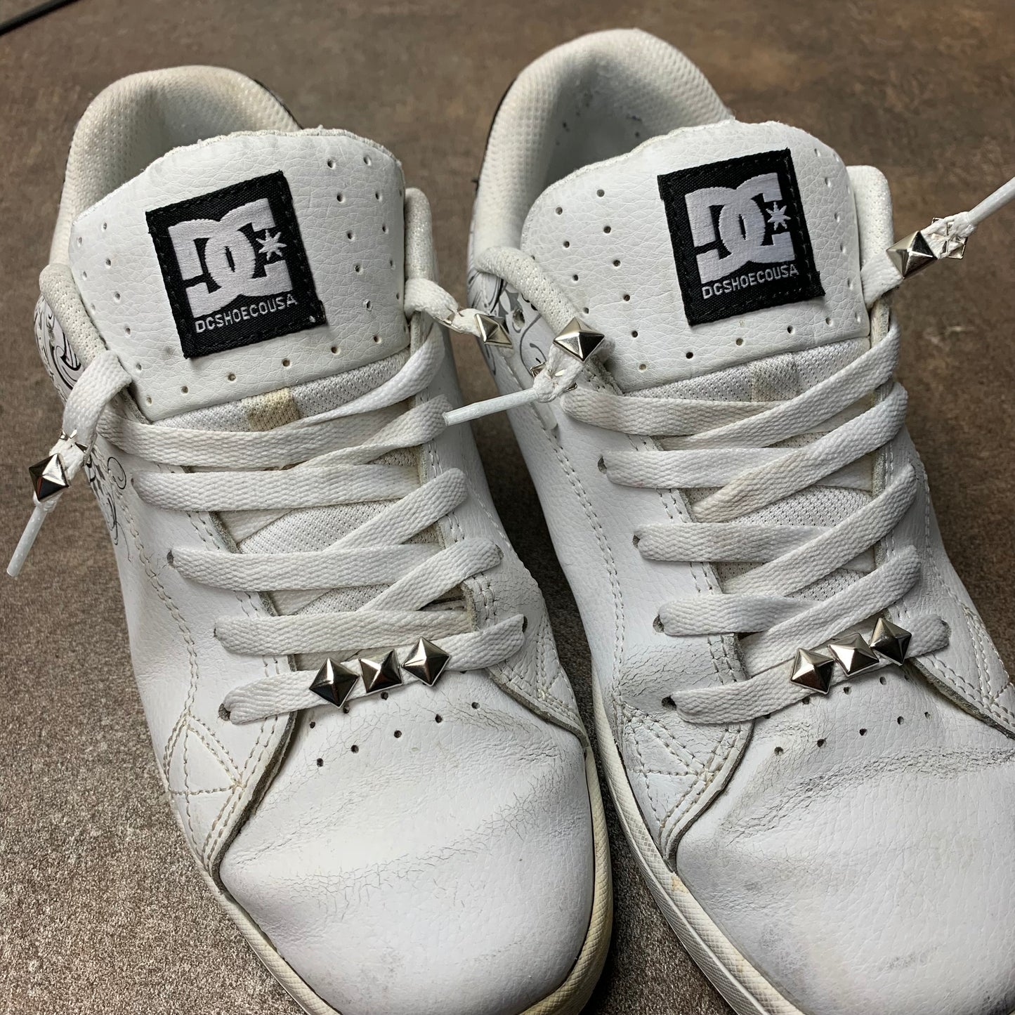 DC Shoes Pixie 3 00s white black chunky trainers