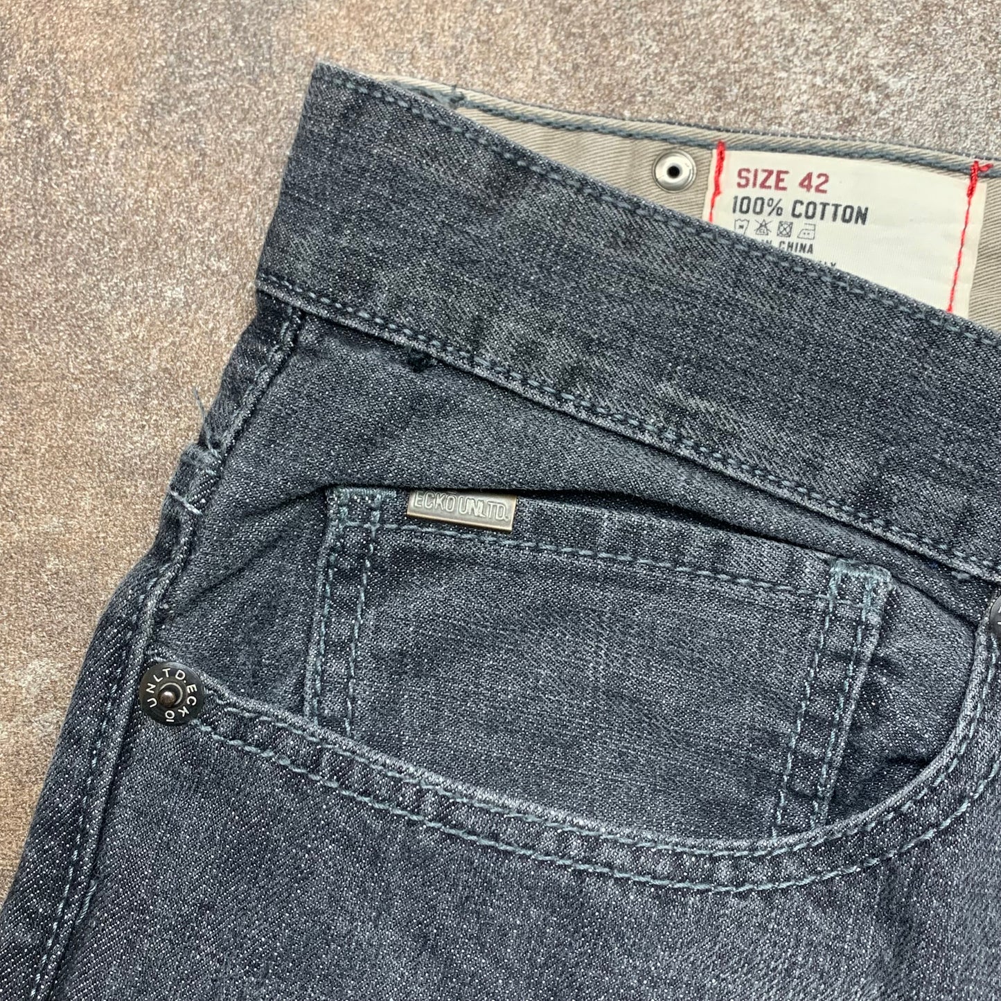 Ecko Unltd. 00s grey baggy graphic jeans