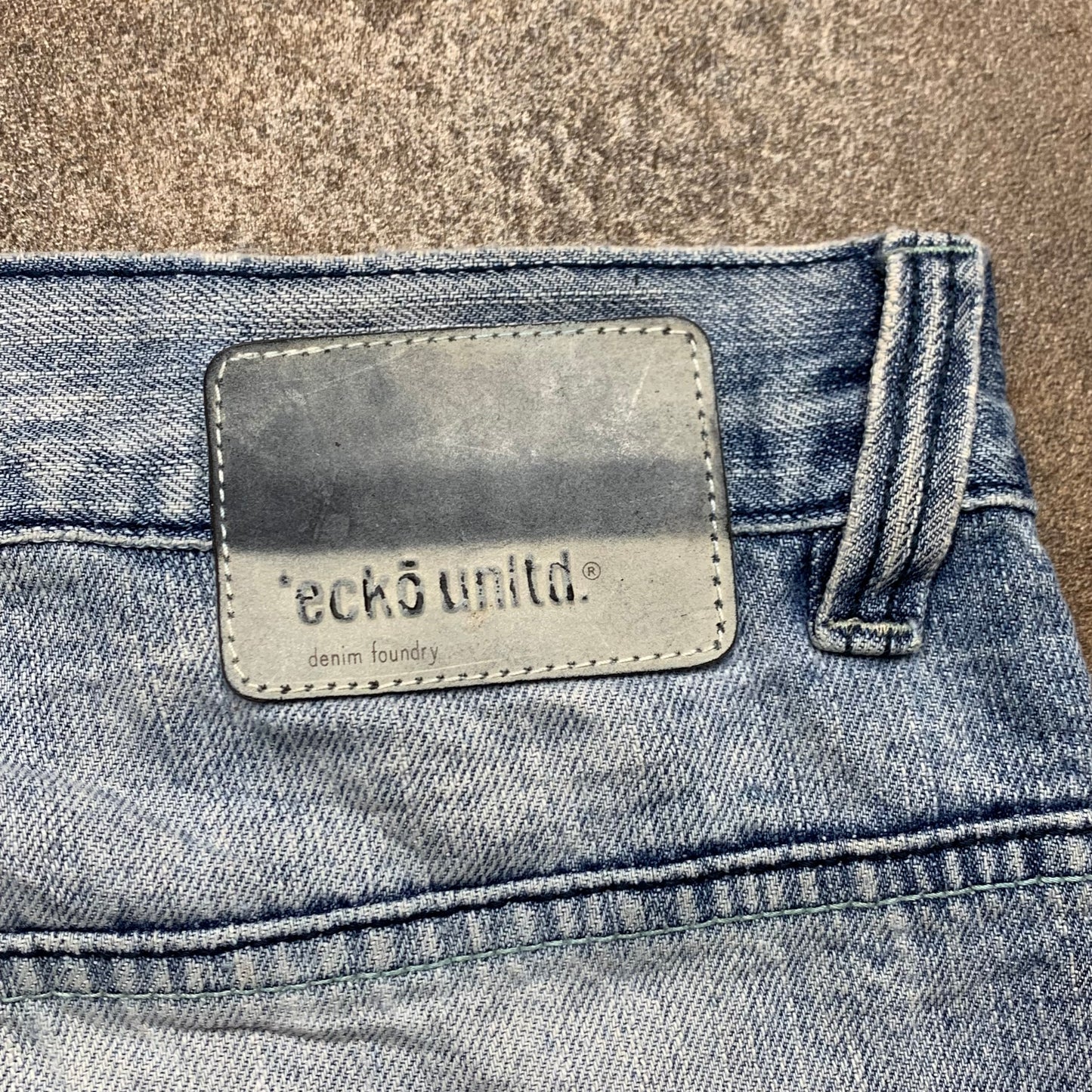 Ecko Unltd. 00s light blue baggy graphic jorts