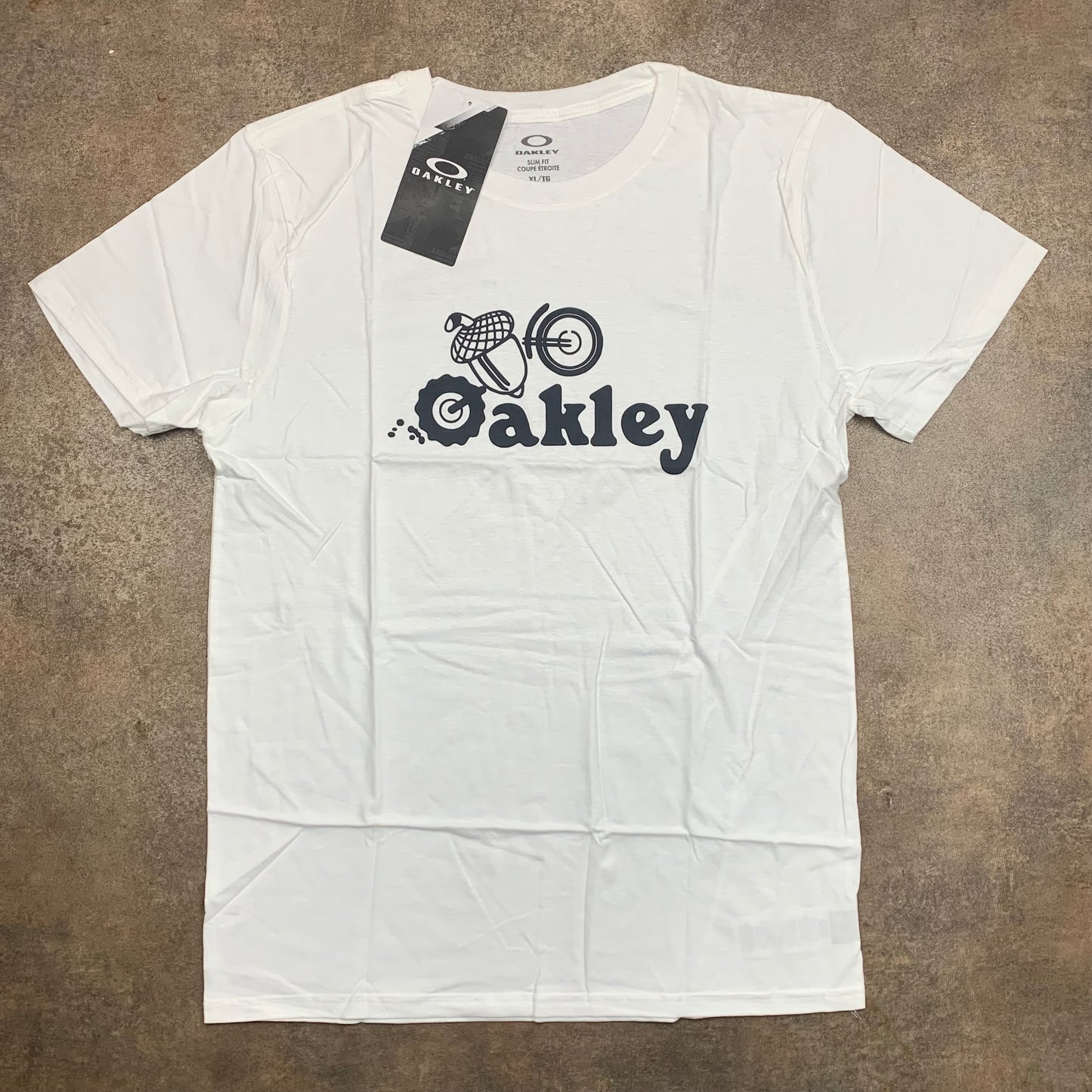Oakley 00s acorn nut white black graphic tee