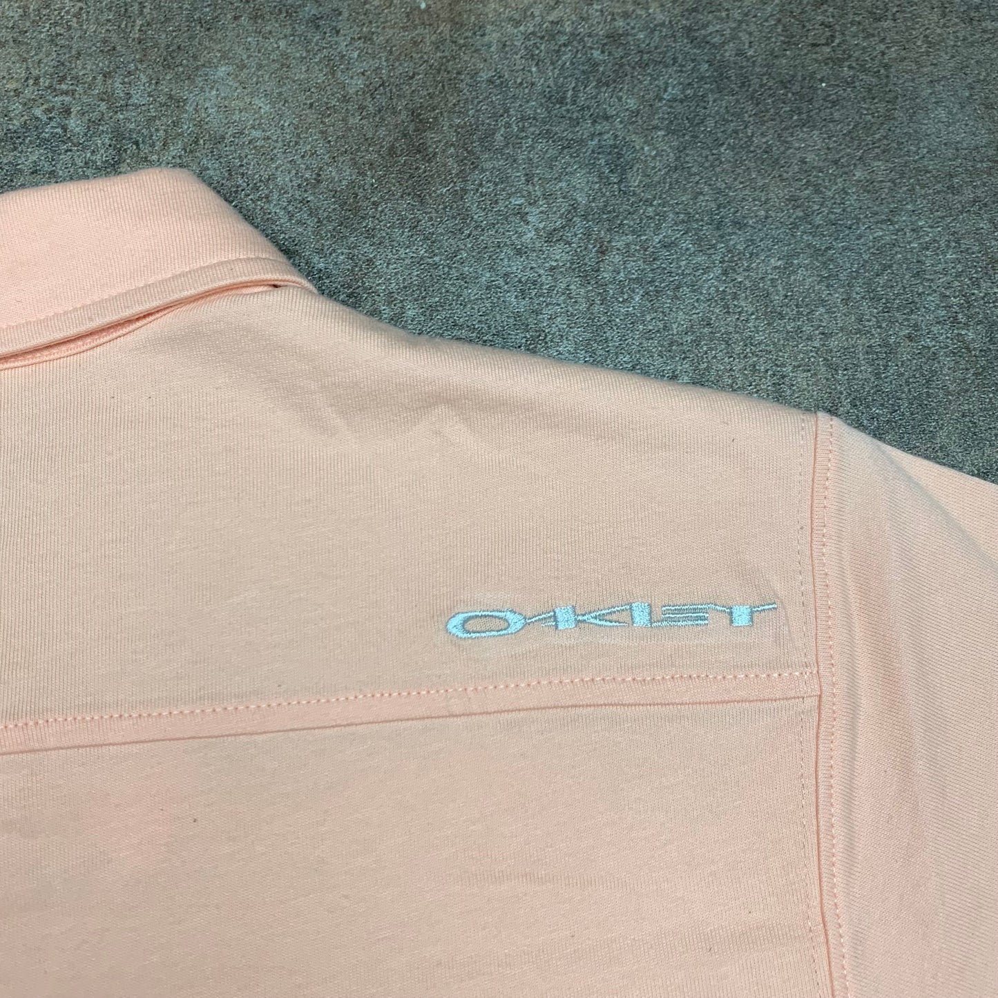 Oakley 00s pink graphic polo shirt