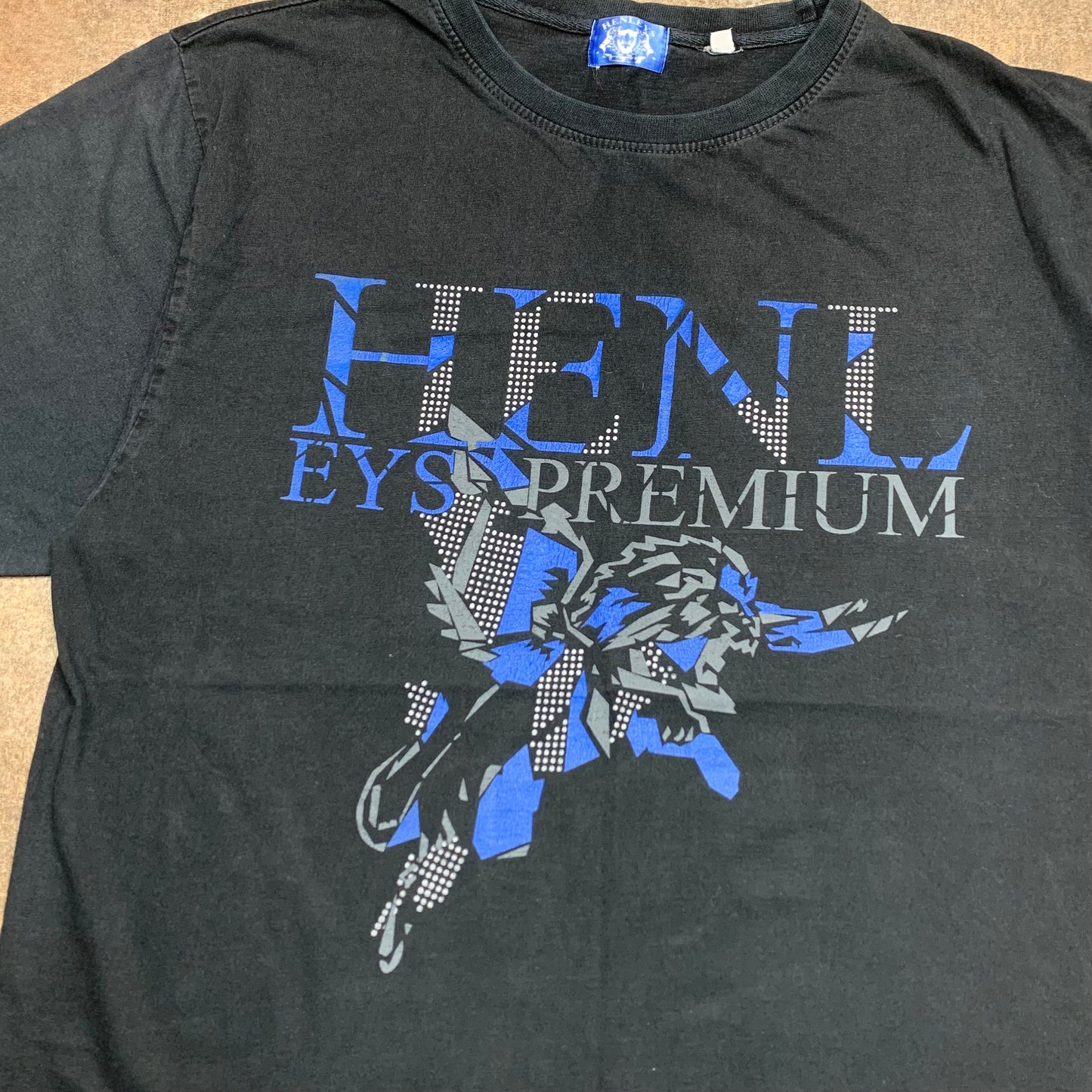 Henleys 00s black grunge graphic tee
