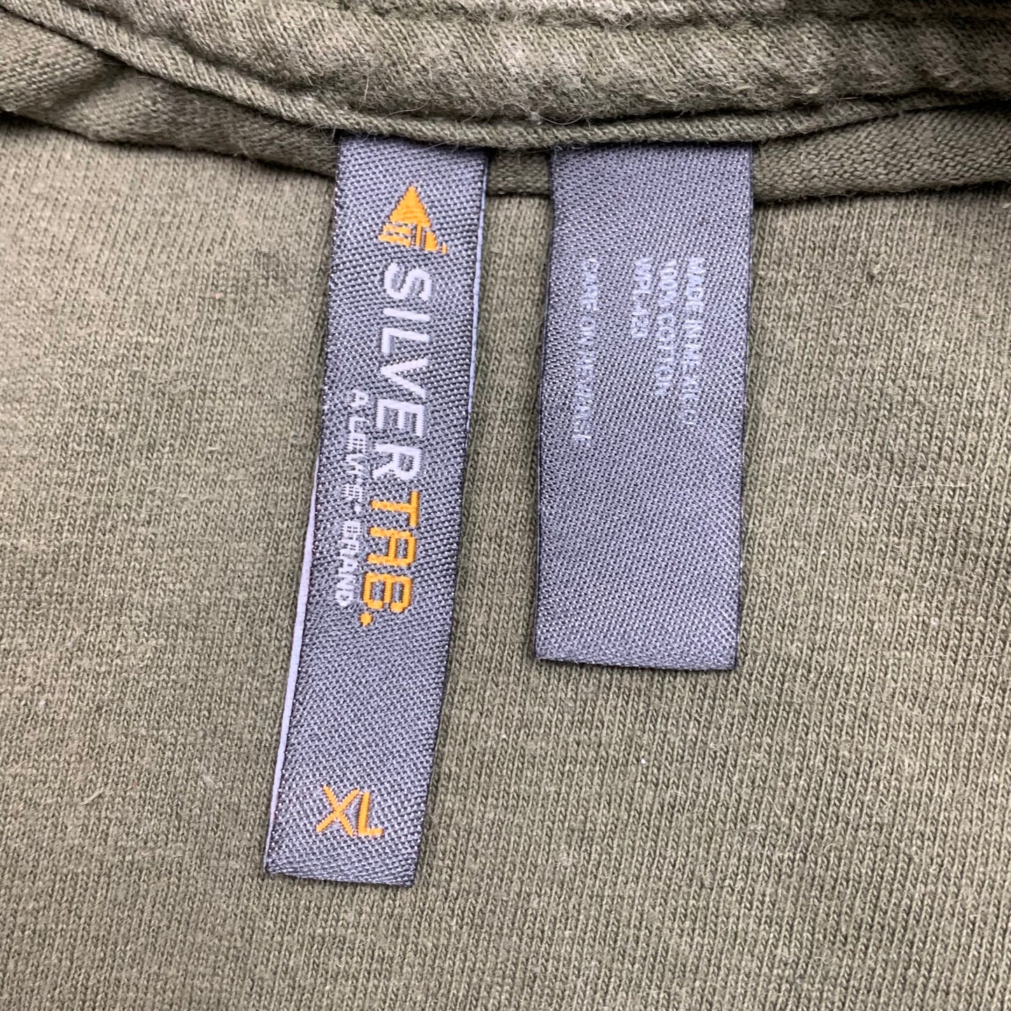 Levi's Silvertab 00s khaki graphic long sleeve tee
