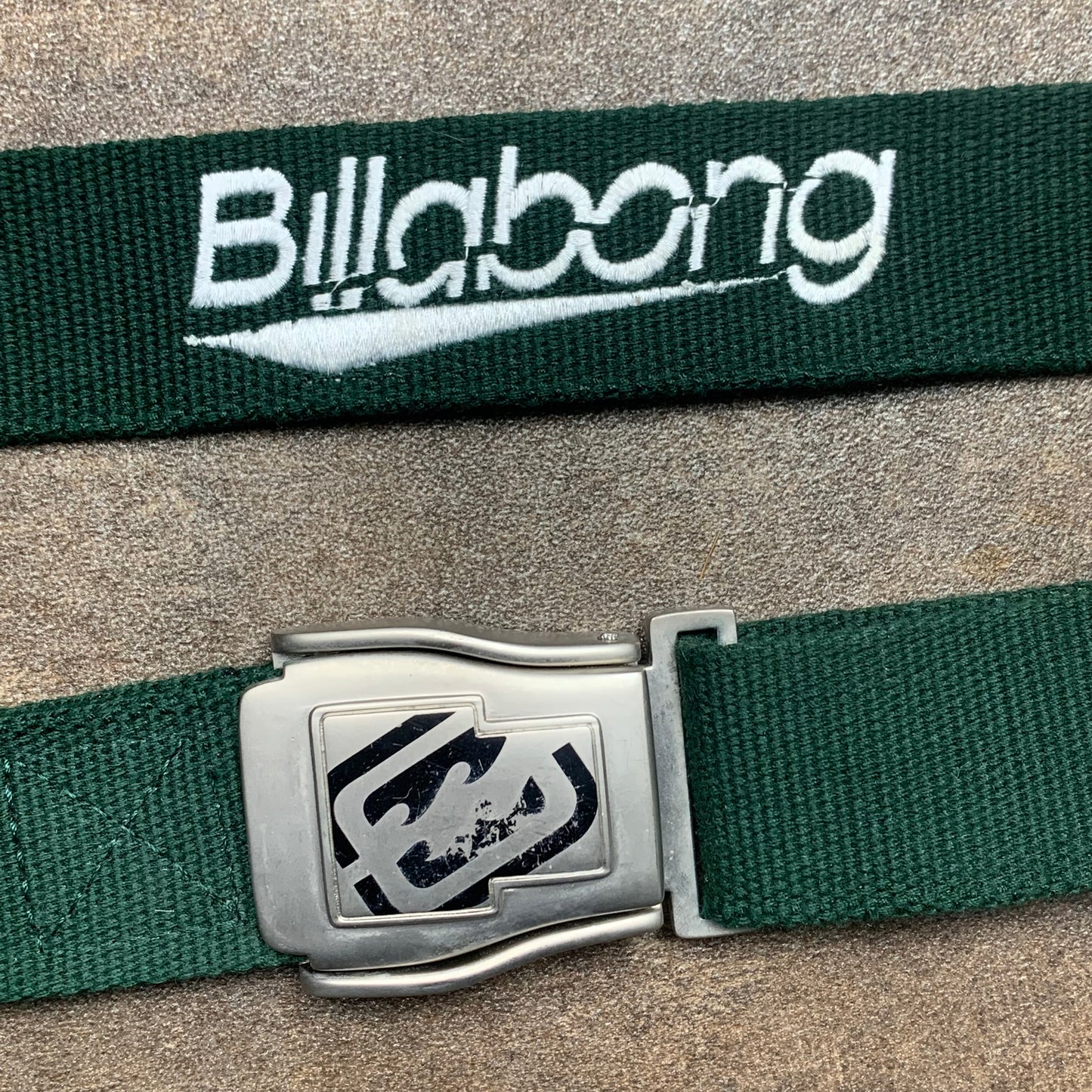 Billabong 00s green graphic belt