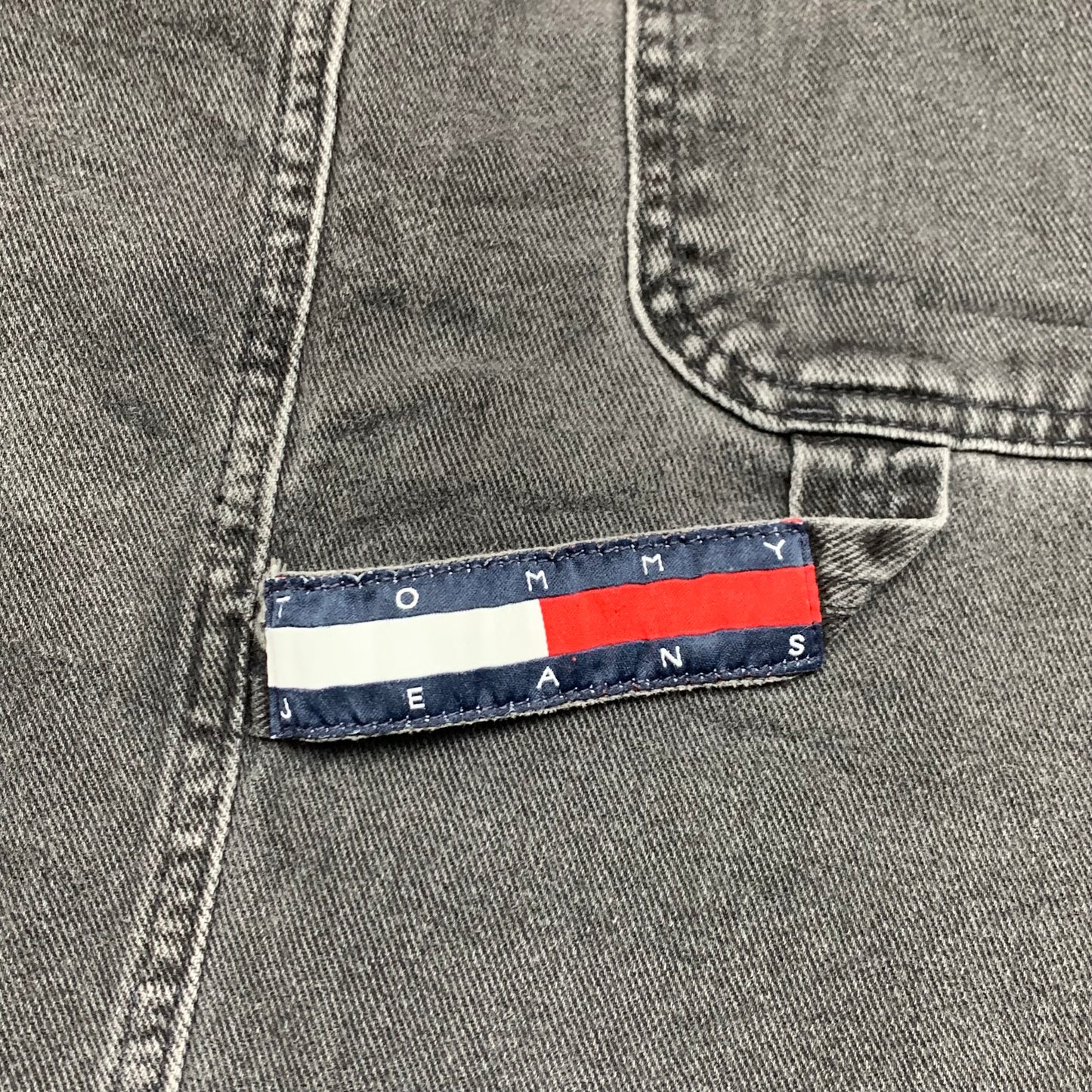 Tommy Hilfiger 00s black baggy carpenter jorts