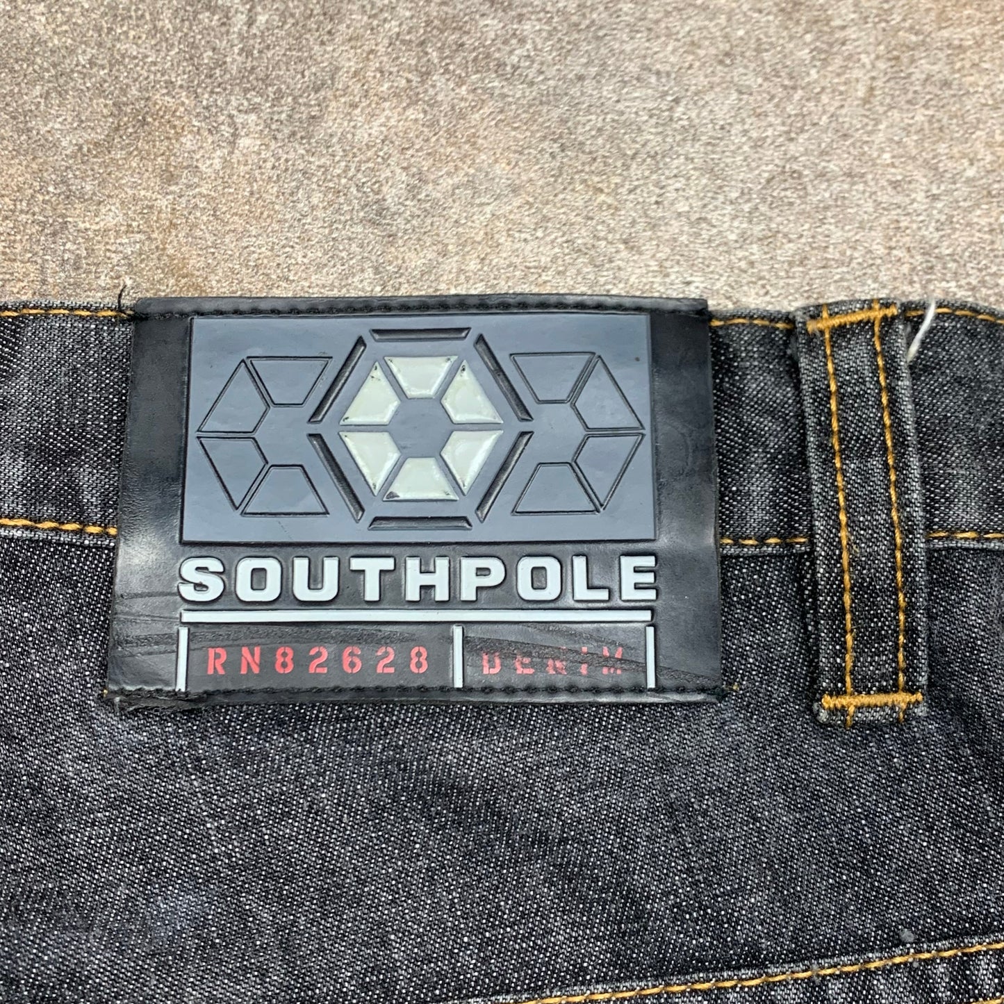 Southpole 90s black baggy graphic carpenter jorts
