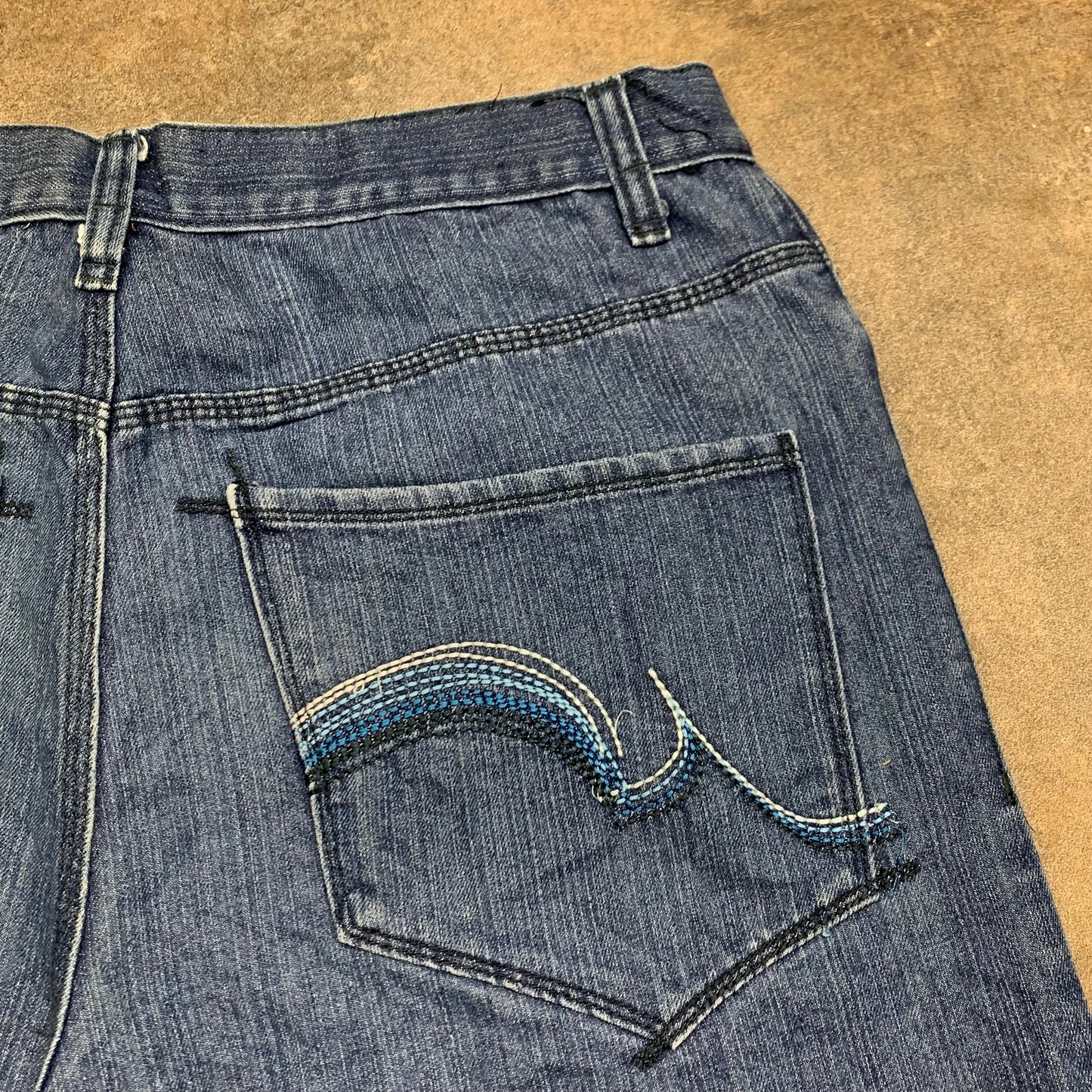 Mecca 00s navy baggy denim jorts