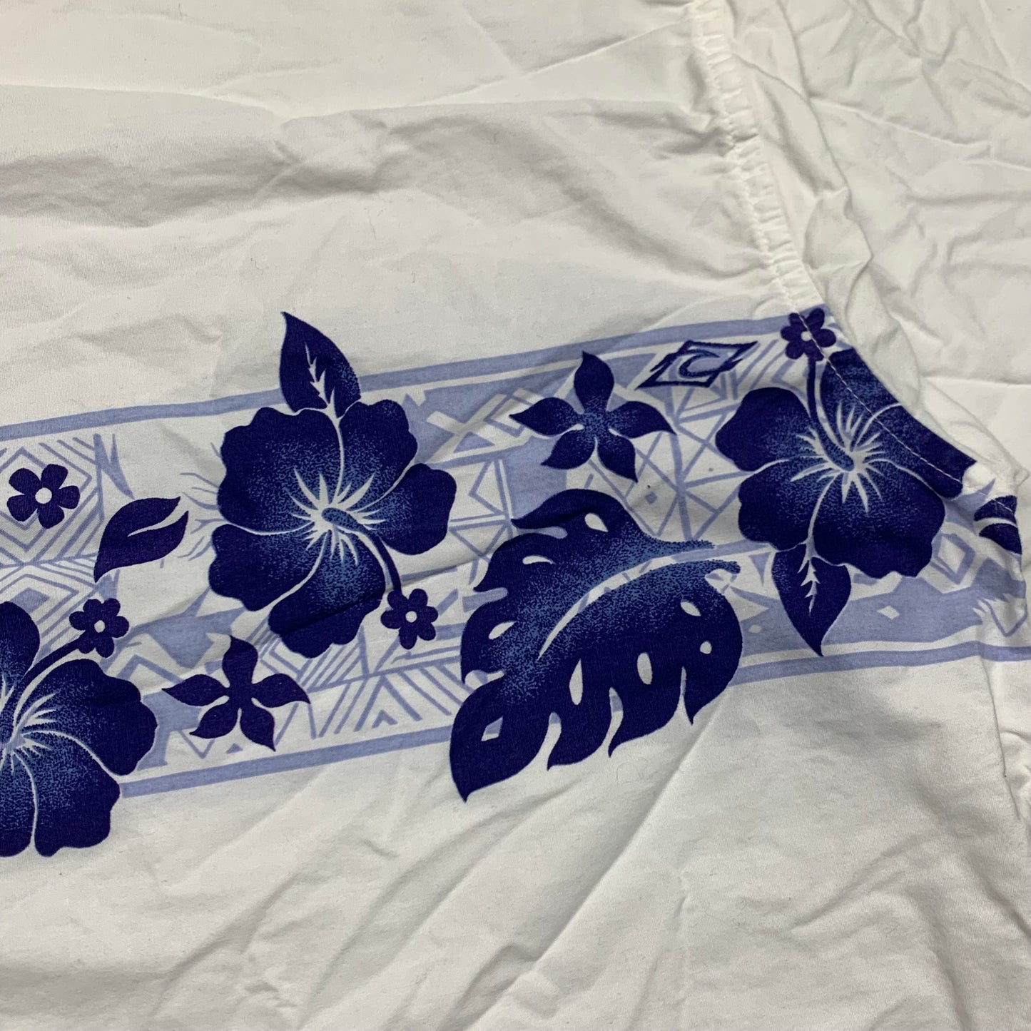 Rip Curl 00s white navy graphic floral shirt