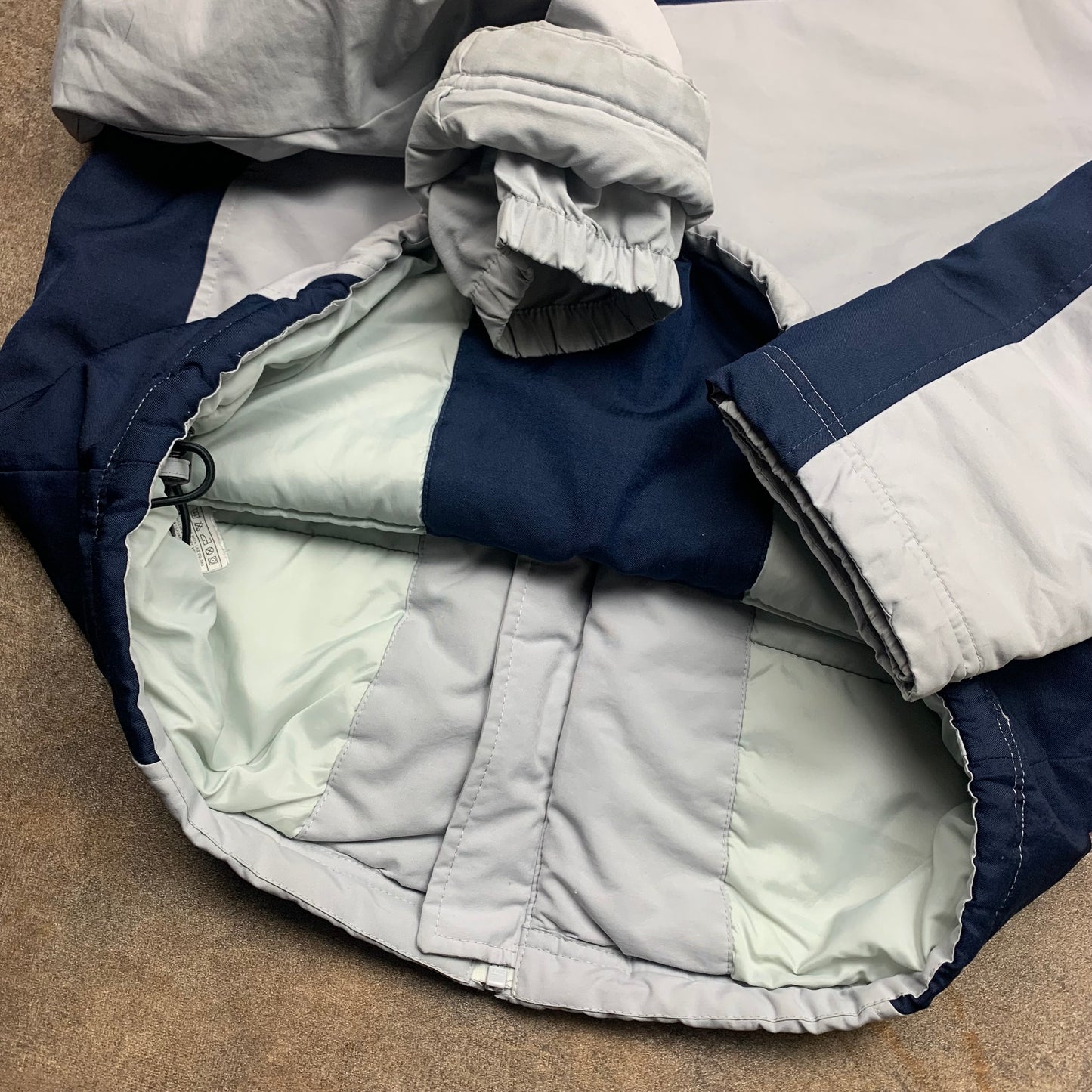 Nike 00s white navy graphic jacket