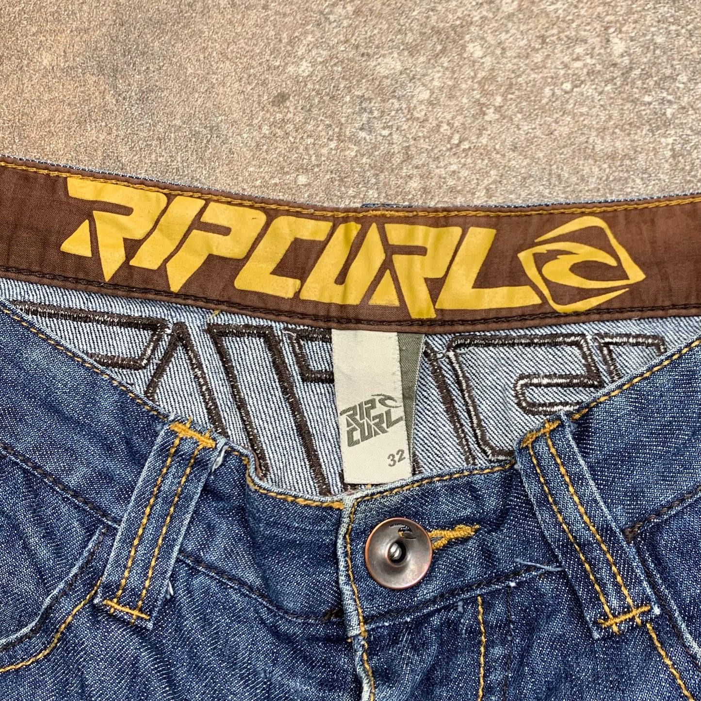 Rip Curl 00s navy baggy graphic denim shorts