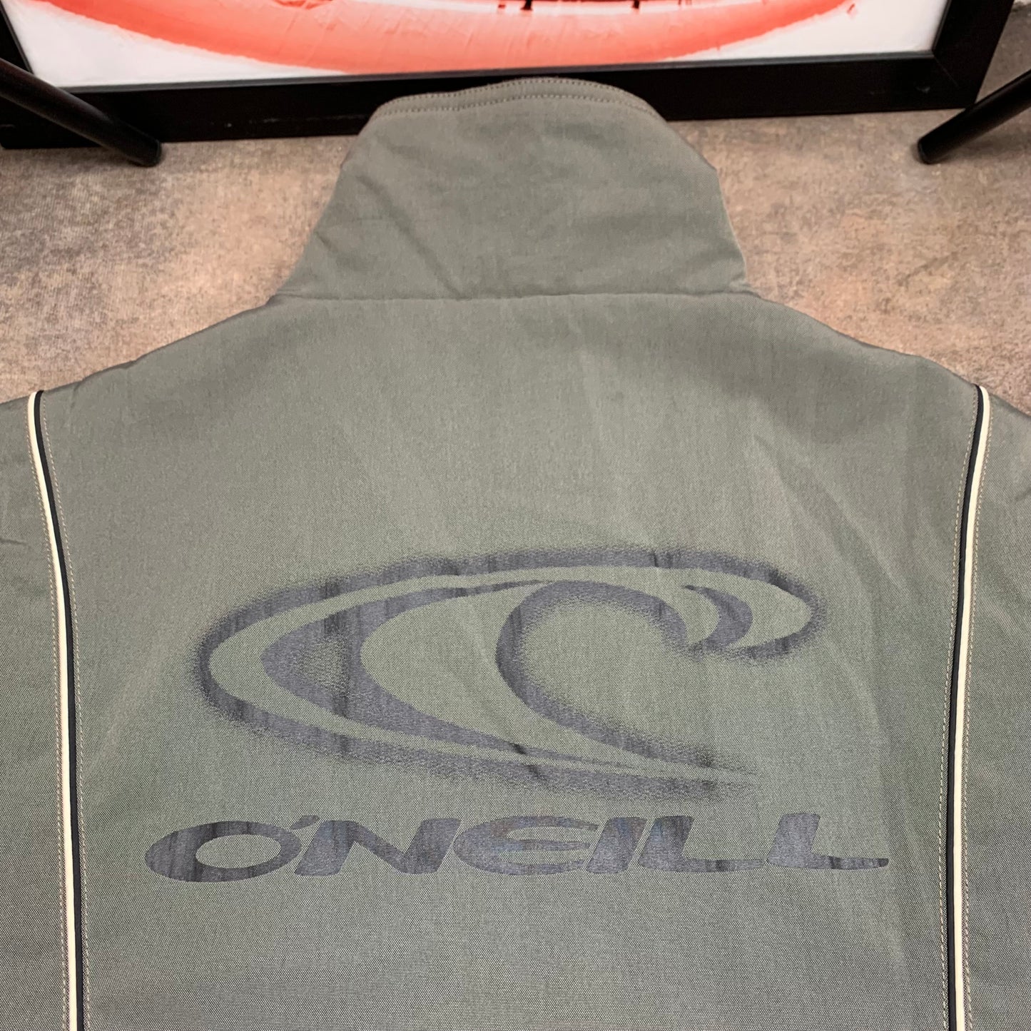 O'Neill 00s grey graphic lined jacket